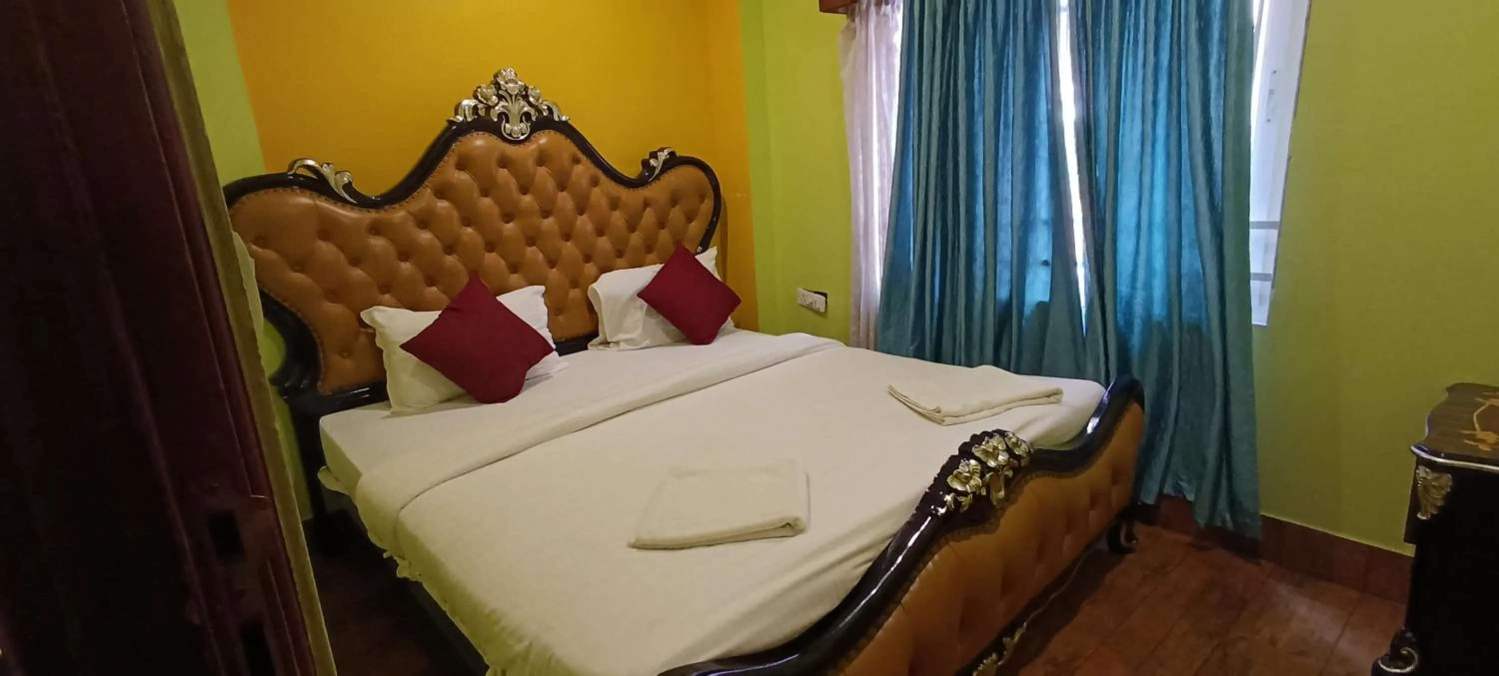 Bed in N k Grand Days