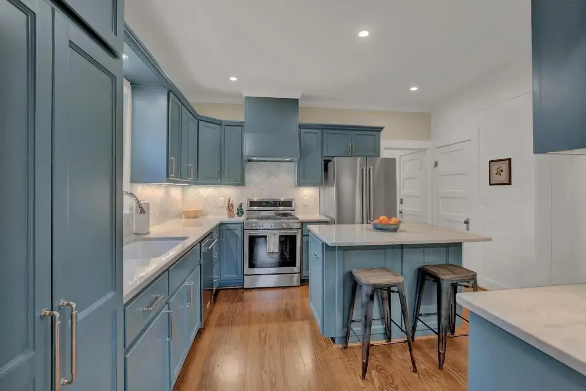 Charming Craftsman Home!-2 BLKS from Main St! Charming Craftsman Home!-2 BLKS from Main St!