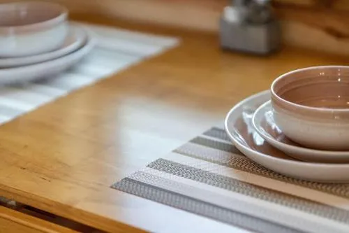 Fancy Cabin Right on Main St!