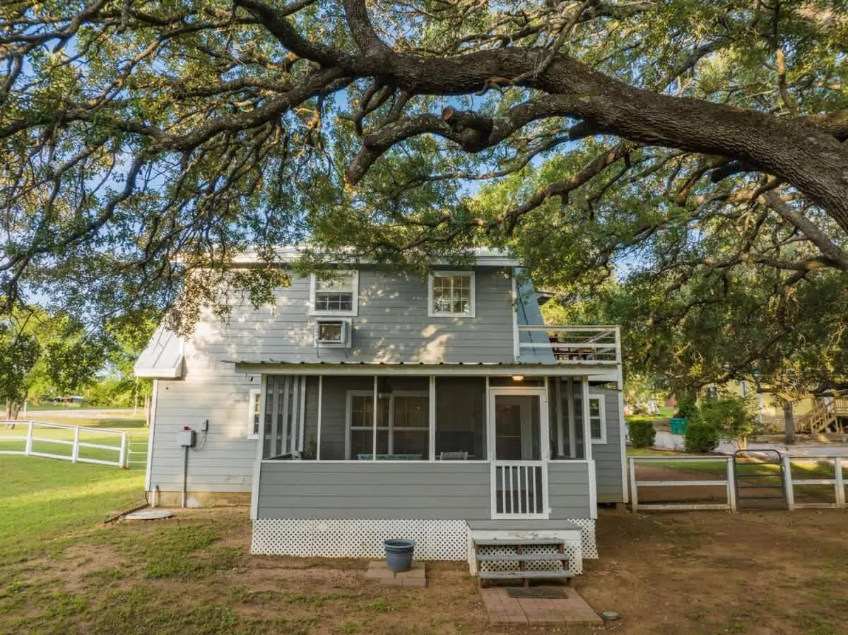 Property building in Red Bird Cabin Studio Retreat