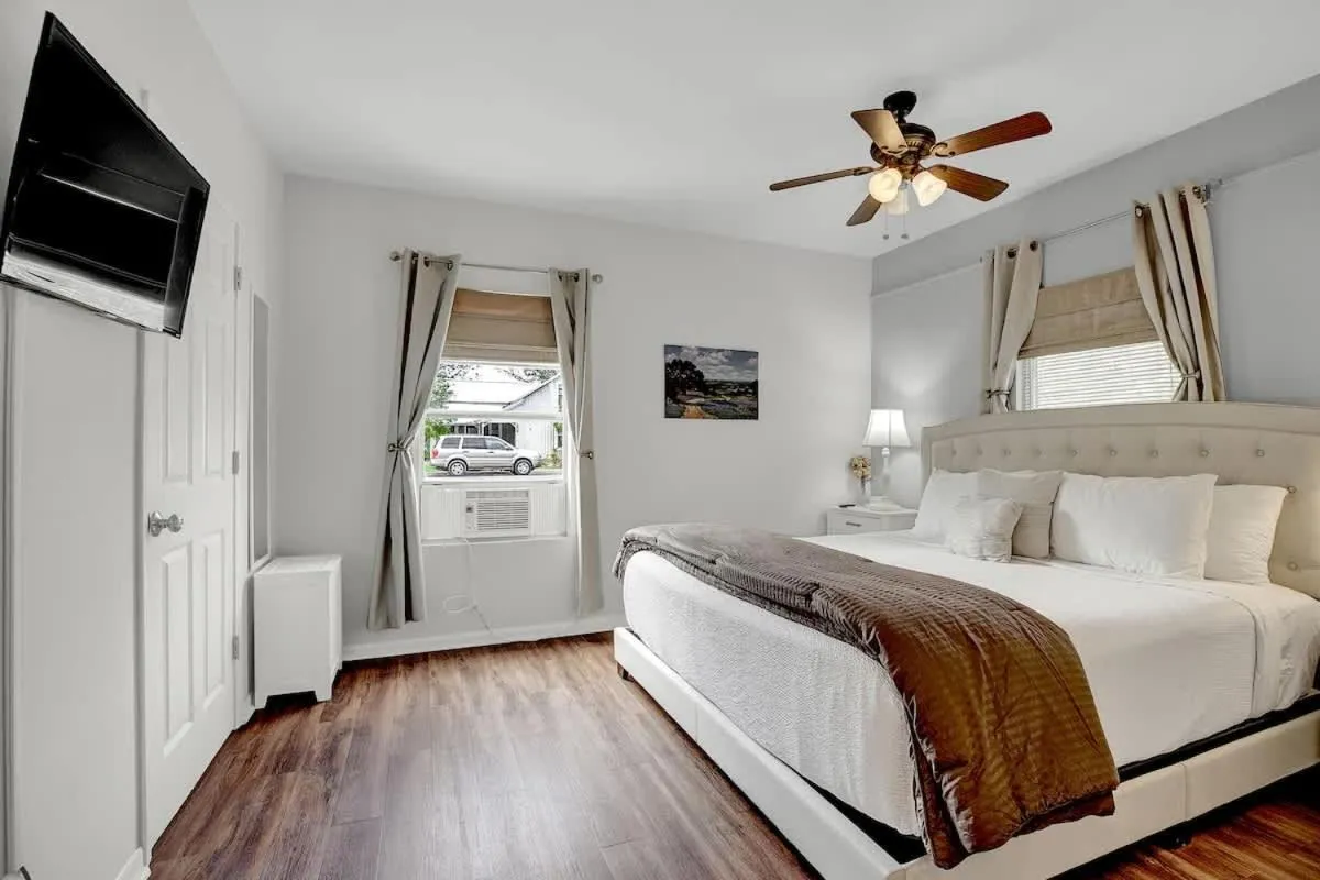 Bed in Gorgeous Bluebonnet House with Deck and Fire Pit