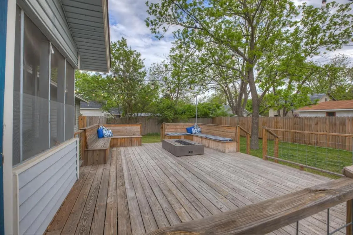 Other in Gorgeous Bluebonnet House with Deck and Fire Pit