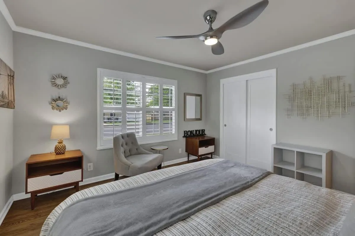 Bed in Luxury Mid Century Charmer Near Historic Main St