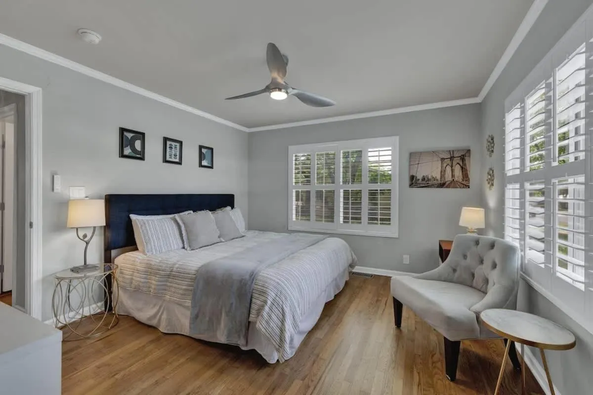 Bed in Luxury Mid Century Charmer Near Historic Main St