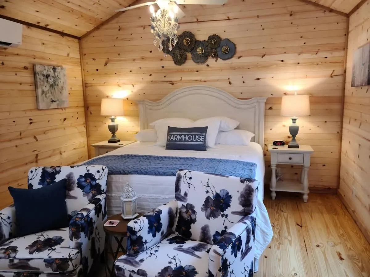 Bed in Stunning Cabin Right on Main St!