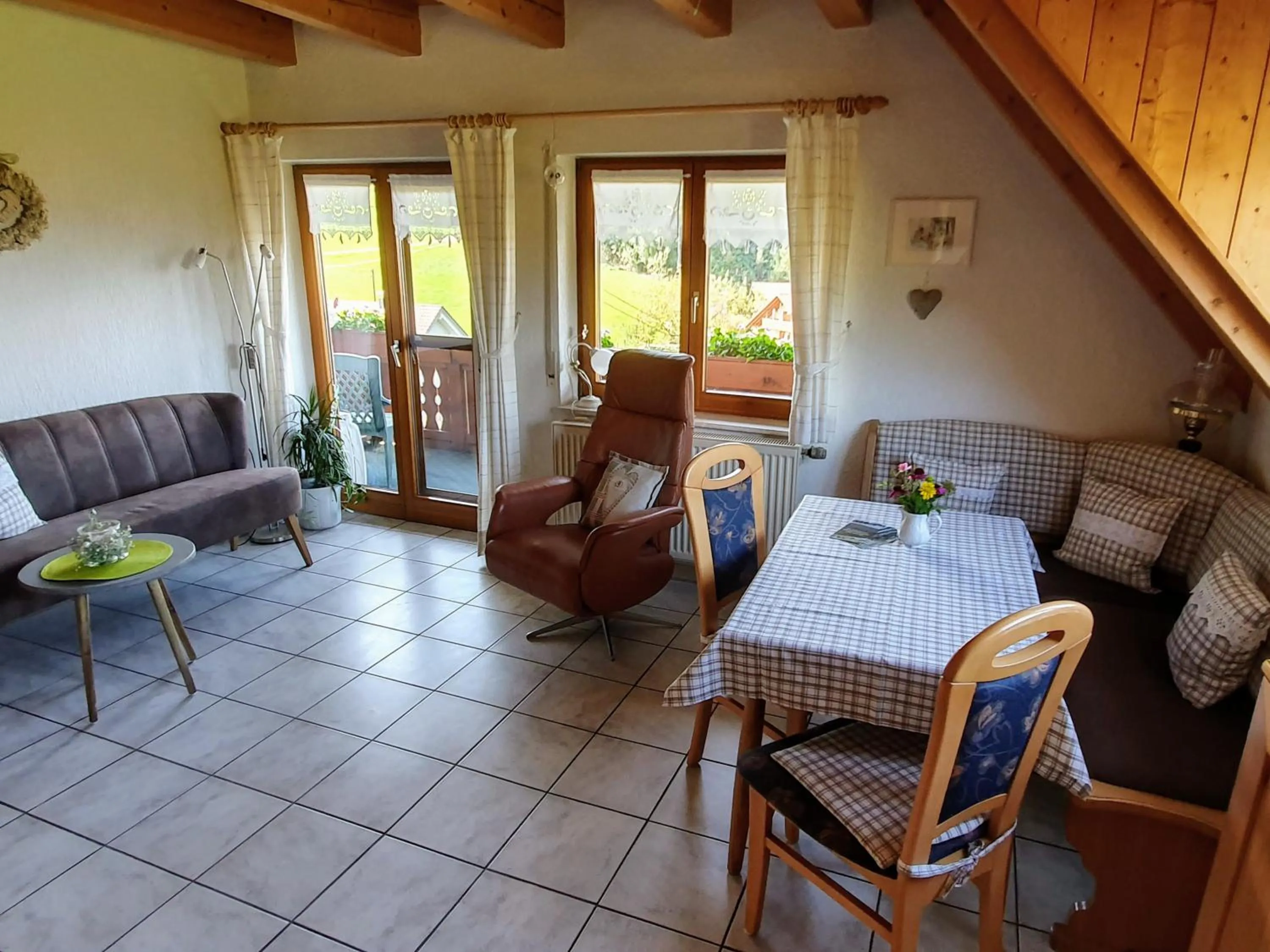 Dining area in Ferienwohnungen Maierhof Oberried