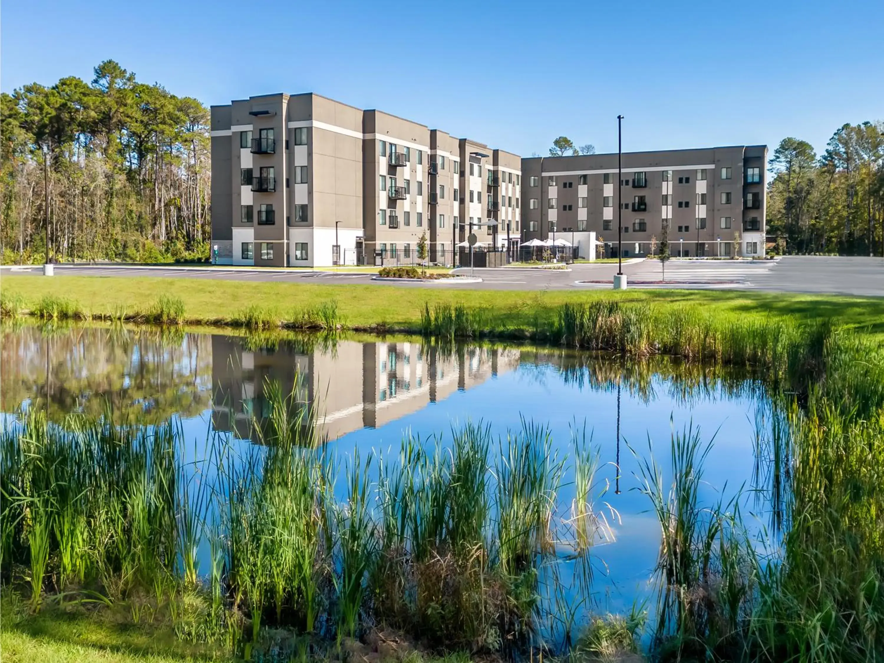 Property building in WaterWalk Extended Stay by Wyndham Jacksonville Deerwood Pk Property building in WaterWalk Extended Stay by Wyndham Jacksonville Deerwood Pk