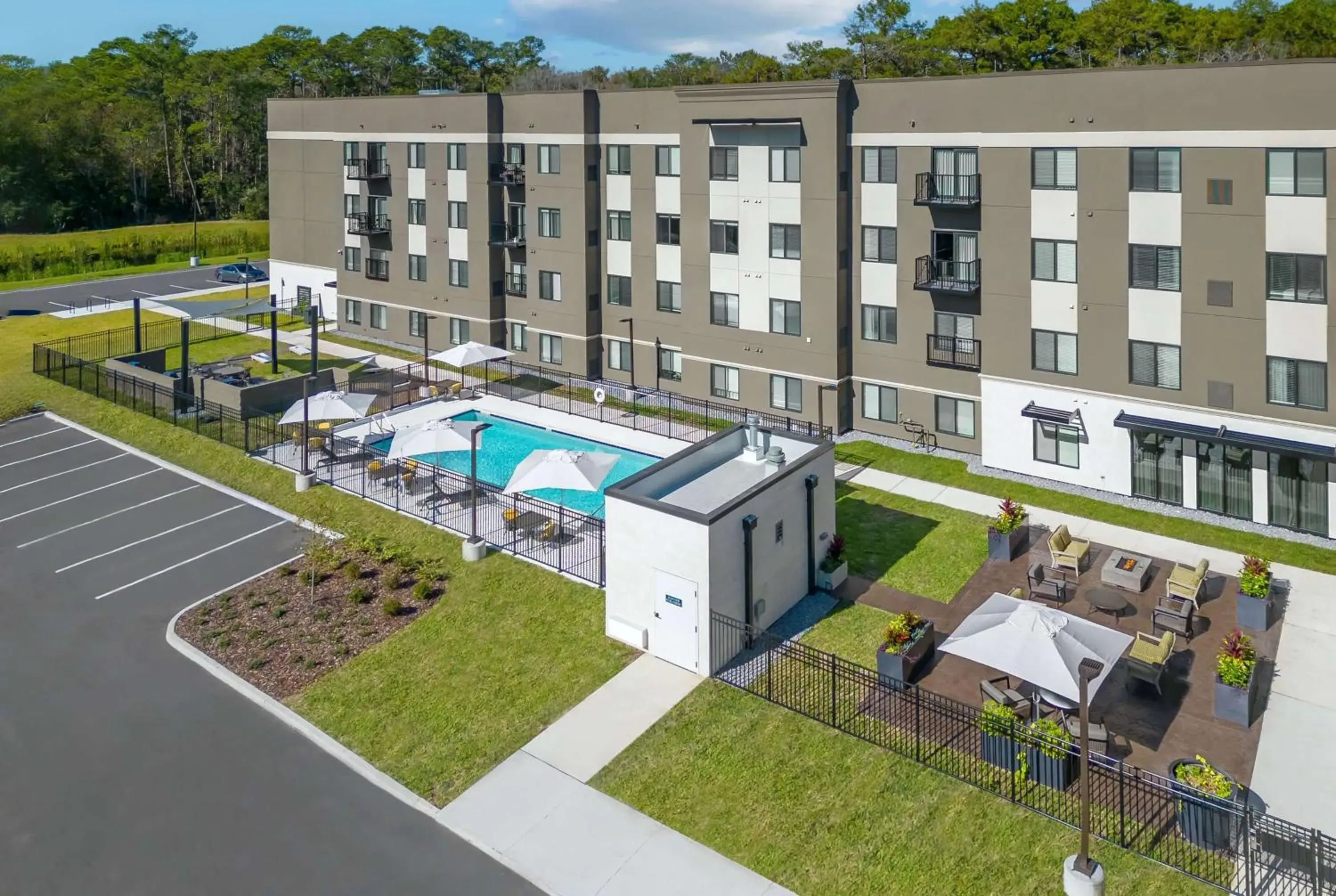 Property building in WaterWalk Extended Stay by Wyndham Jacksonville Deerwood Pk Property building in WaterWalk Extended Stay by Wyndham Jacksonville Deerwood Pk