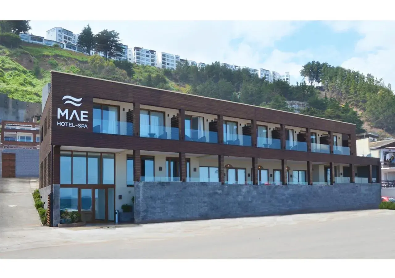 Property building in Hotel Mae Property building in Hotel Mae