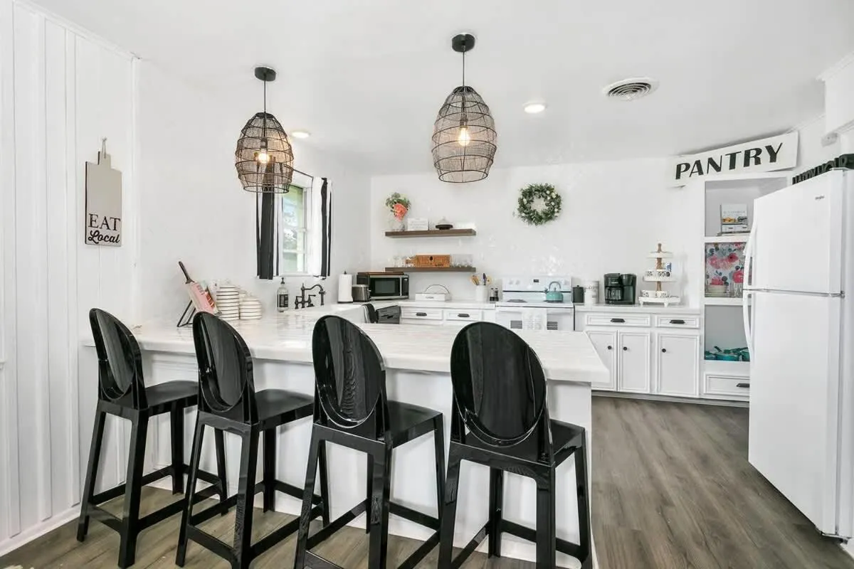 Kitchen or kitchenette in A Crystal Place Hot Tub 1 Blk off Main St!