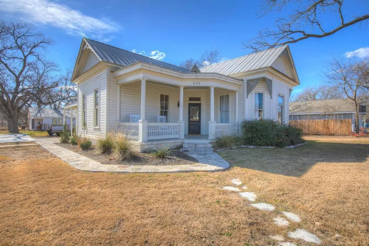 Property building in Gorgeous Home 1 Blk from Main with Hot Tub & Fire Pit!