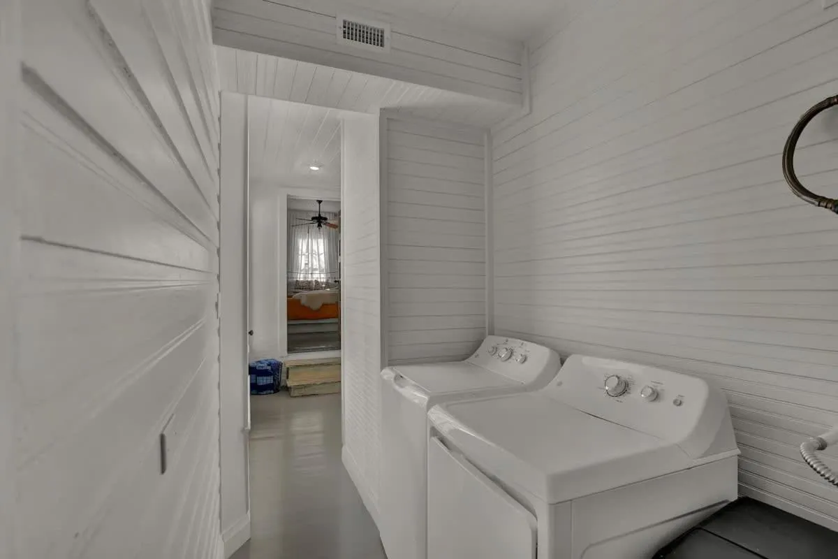 laundry in Gorgeous Home 1 Blk from Main with Hot Tub & Fire Pit!