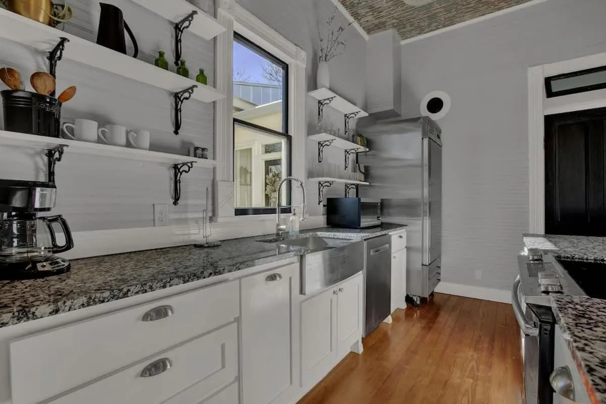 Kitchen or kitchenette in Gorgeous Home 1 Blk from Main with Hot Tub & Fire Pit!