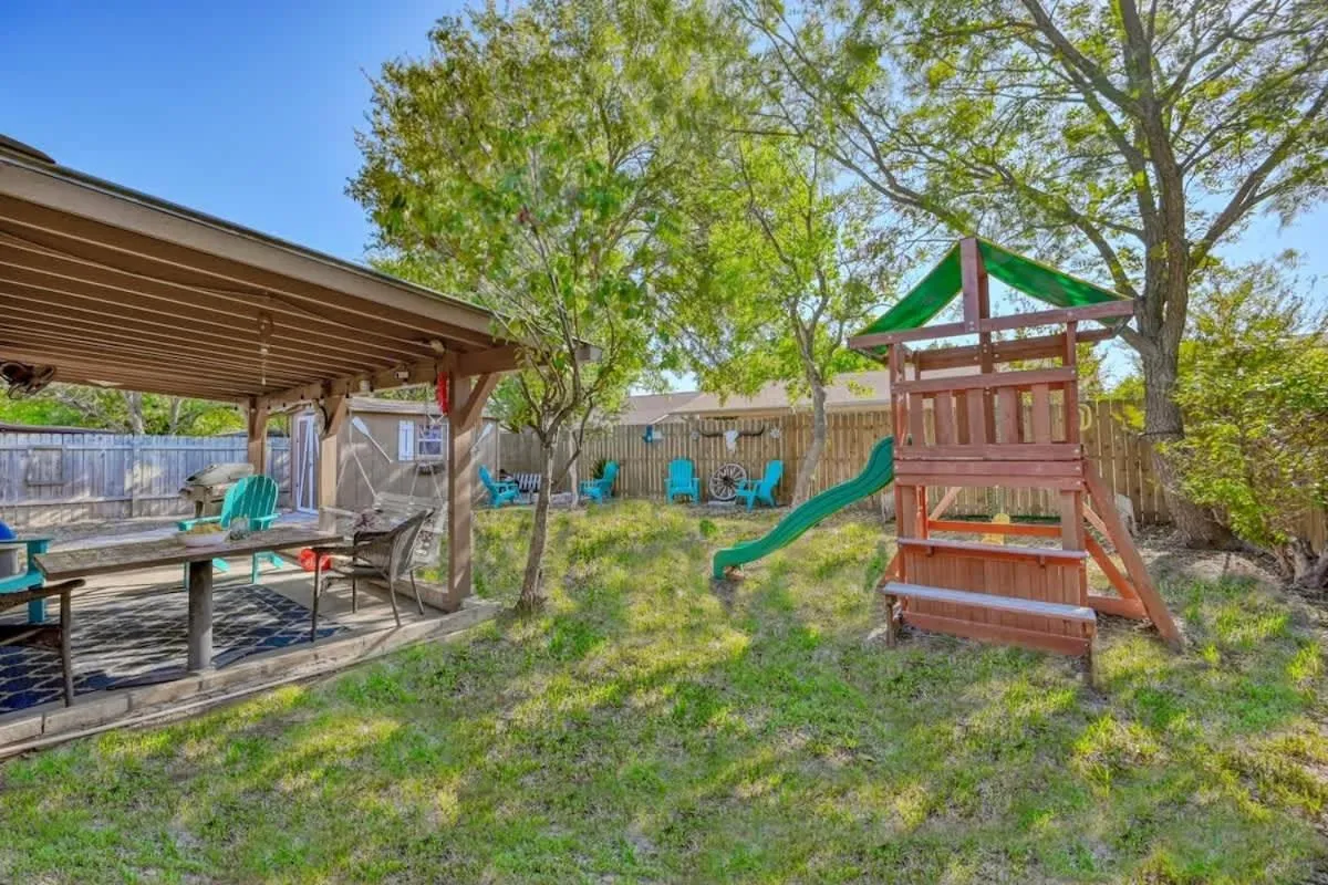 Property building in Kerrville Hidden Gem with Firepit and Grill - Great Location