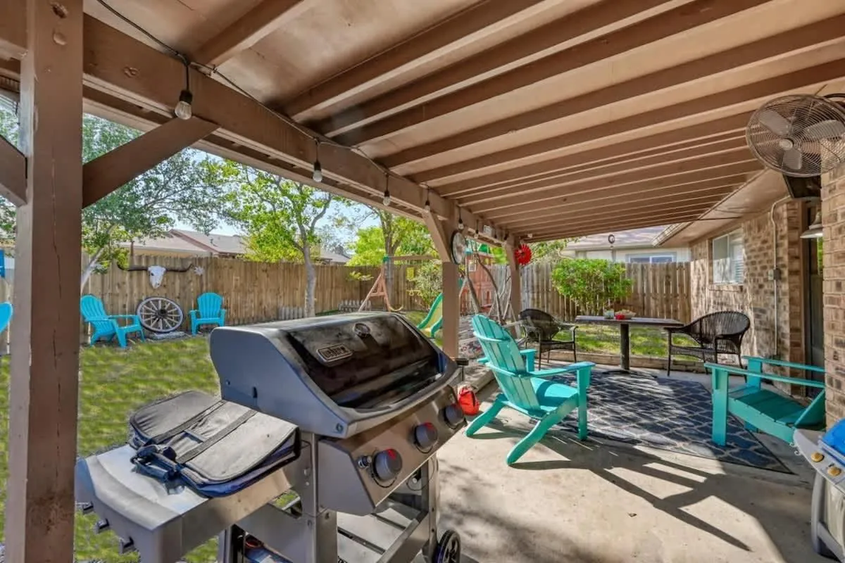 Patio in Kerrville Hidden Gem with Firepit and Grill - Great Location