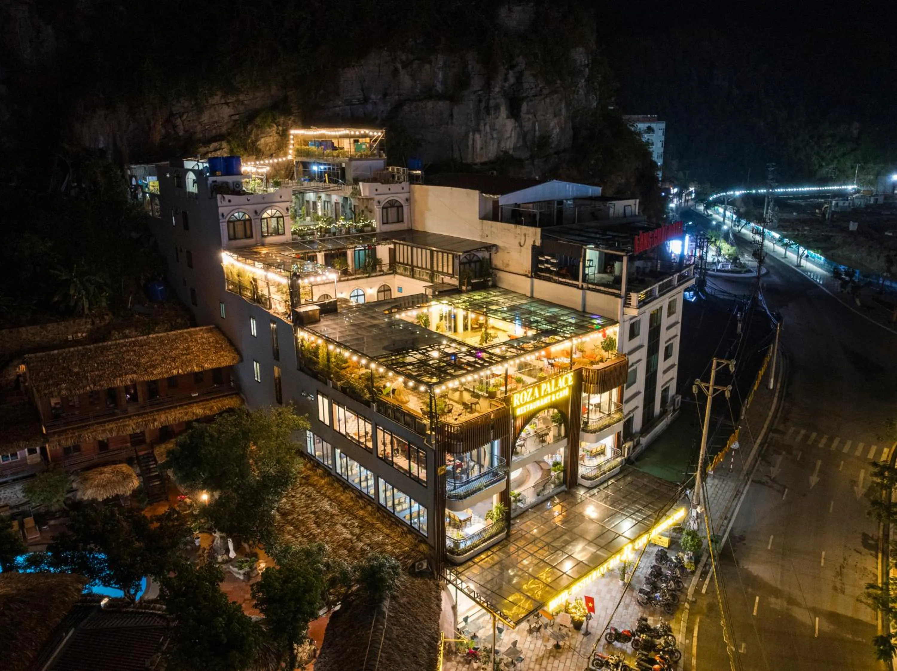 Property building in Roza Palace Cat Ba