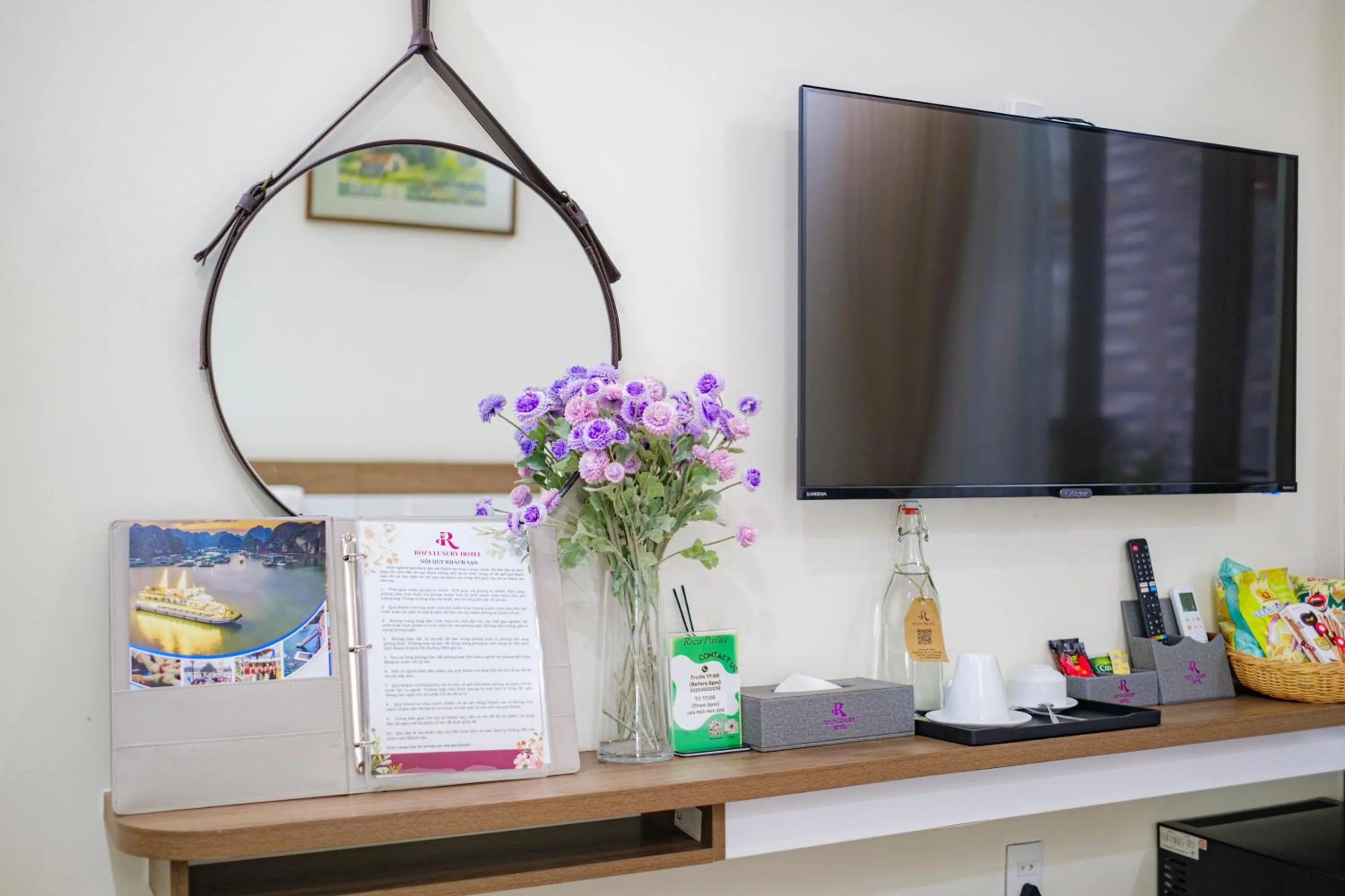 TV and multimedia in Roza Palace Cat Ba