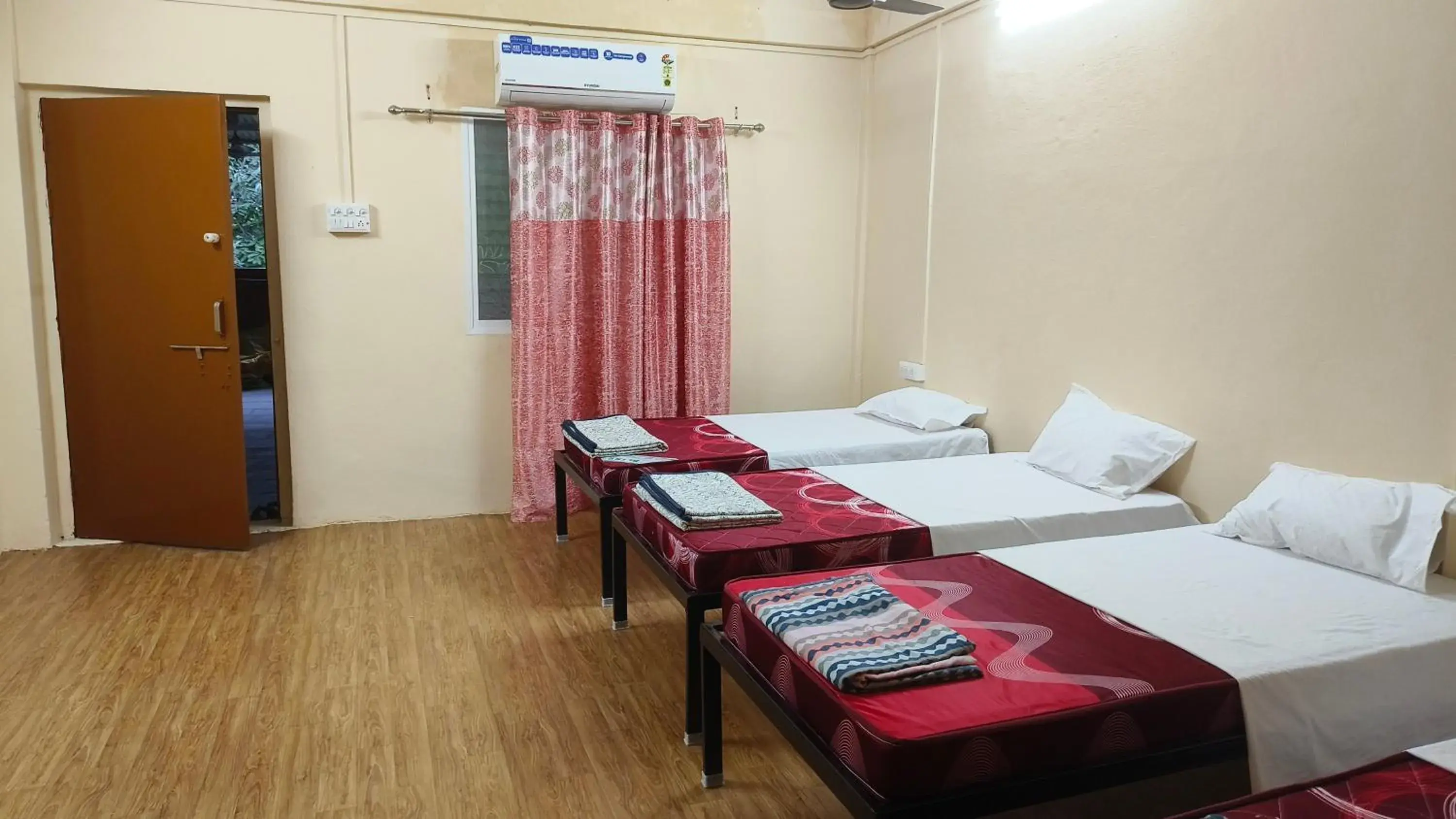 Photo of the whole room, Bed in Nain Guest House Photo of the whole room, Bed in Nain Guest House