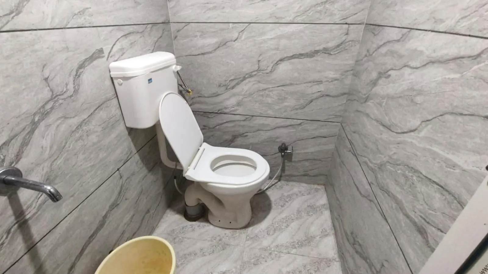 Toilet in Nain Guest House
