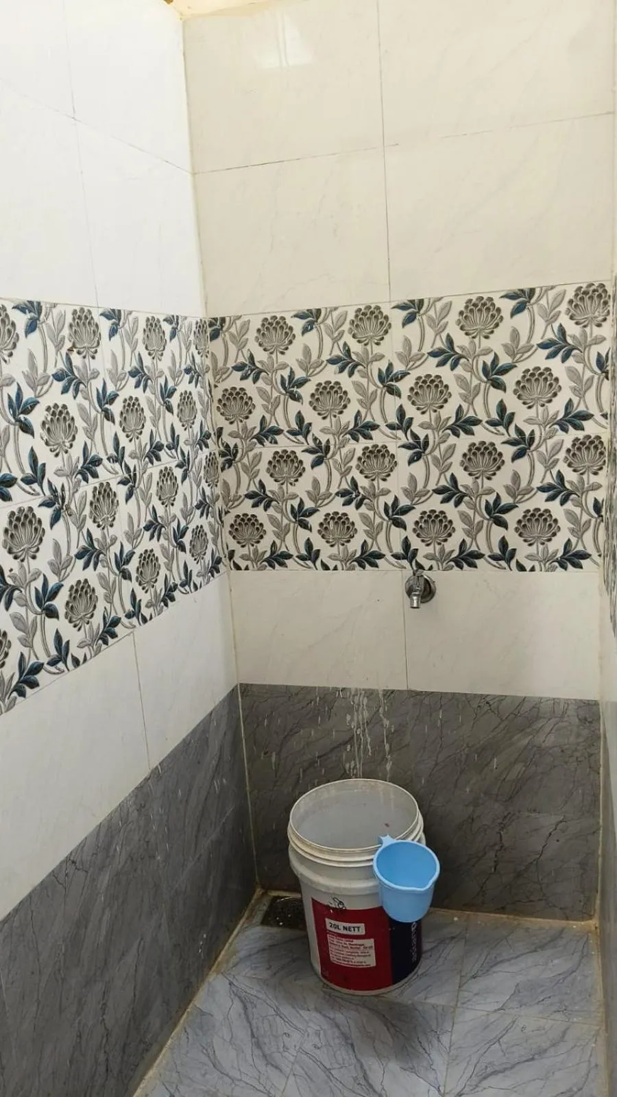 Bathroom in Nain Guest House