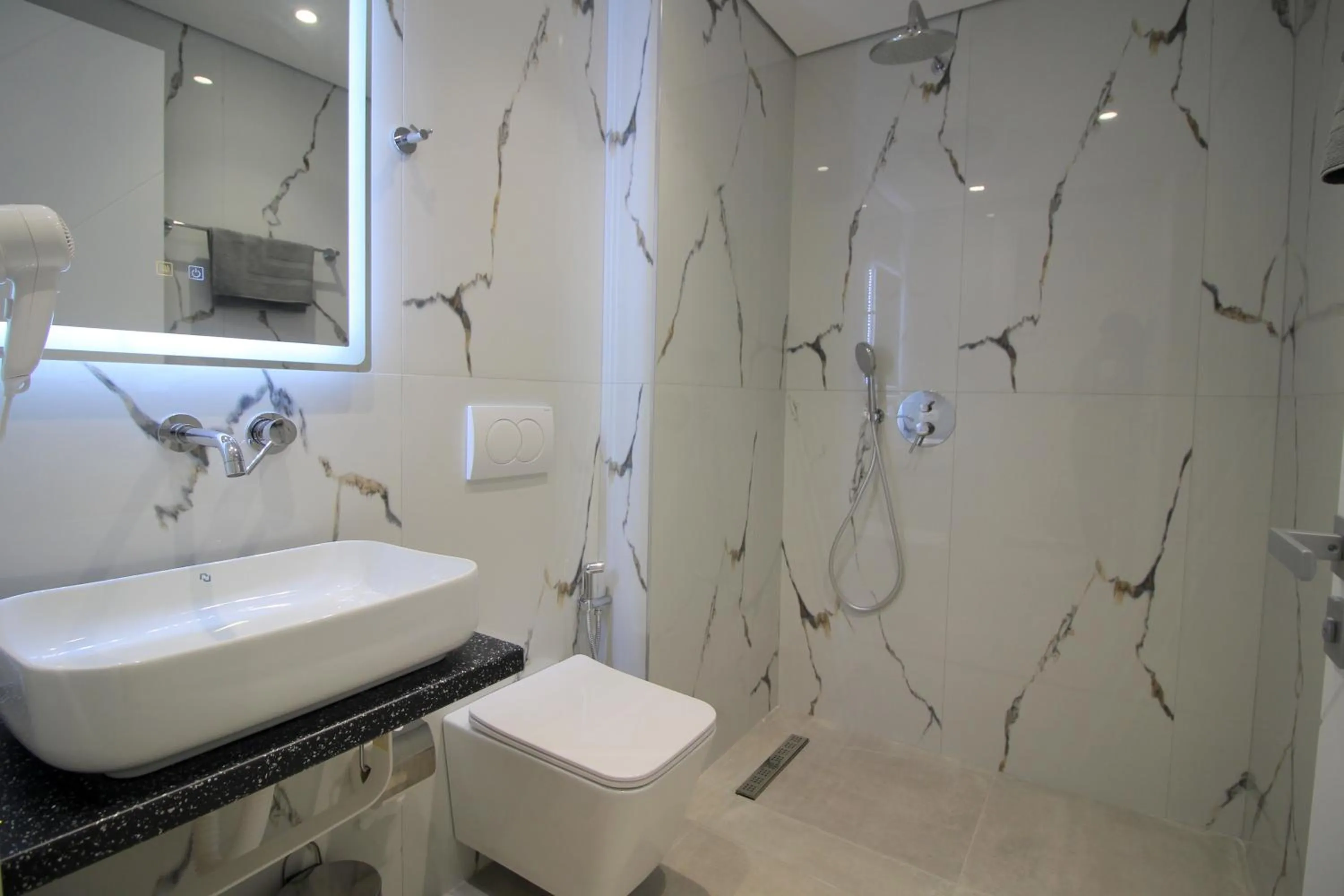 Shower in Noa Boutique Hotel