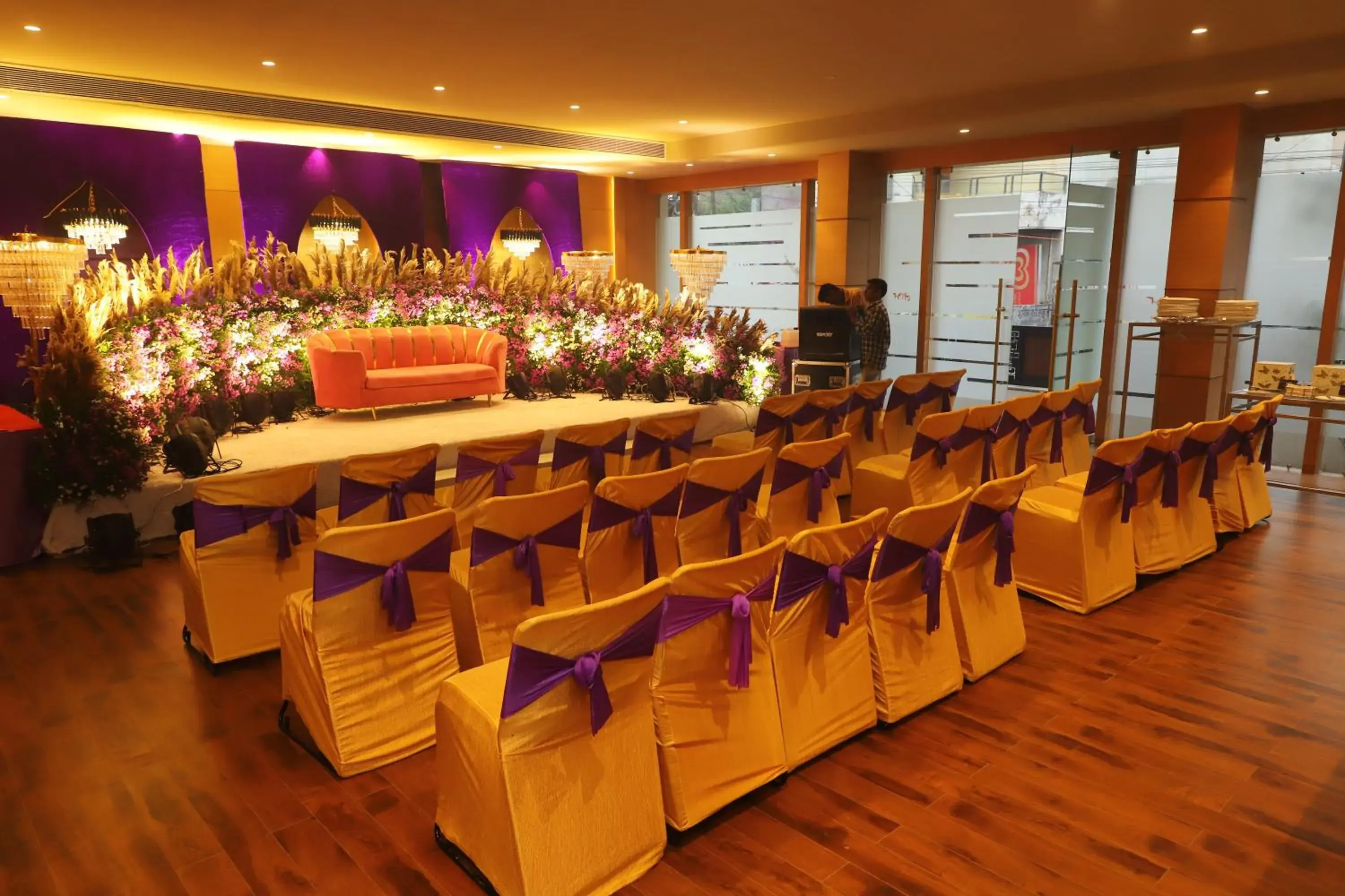 Banquet/Function facilities in Alba Inn, Vijay Nagar Banquet/Function facilities in Alba Inn, Vijay Nagar