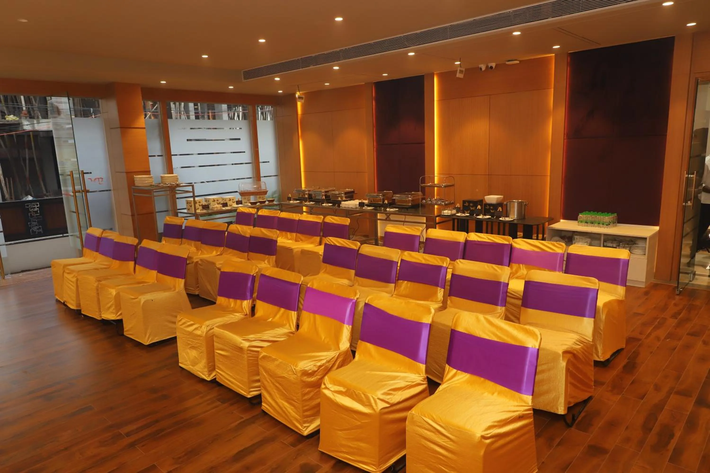 Banquet/Function facilities in Alba Inn, Vijay Nagar