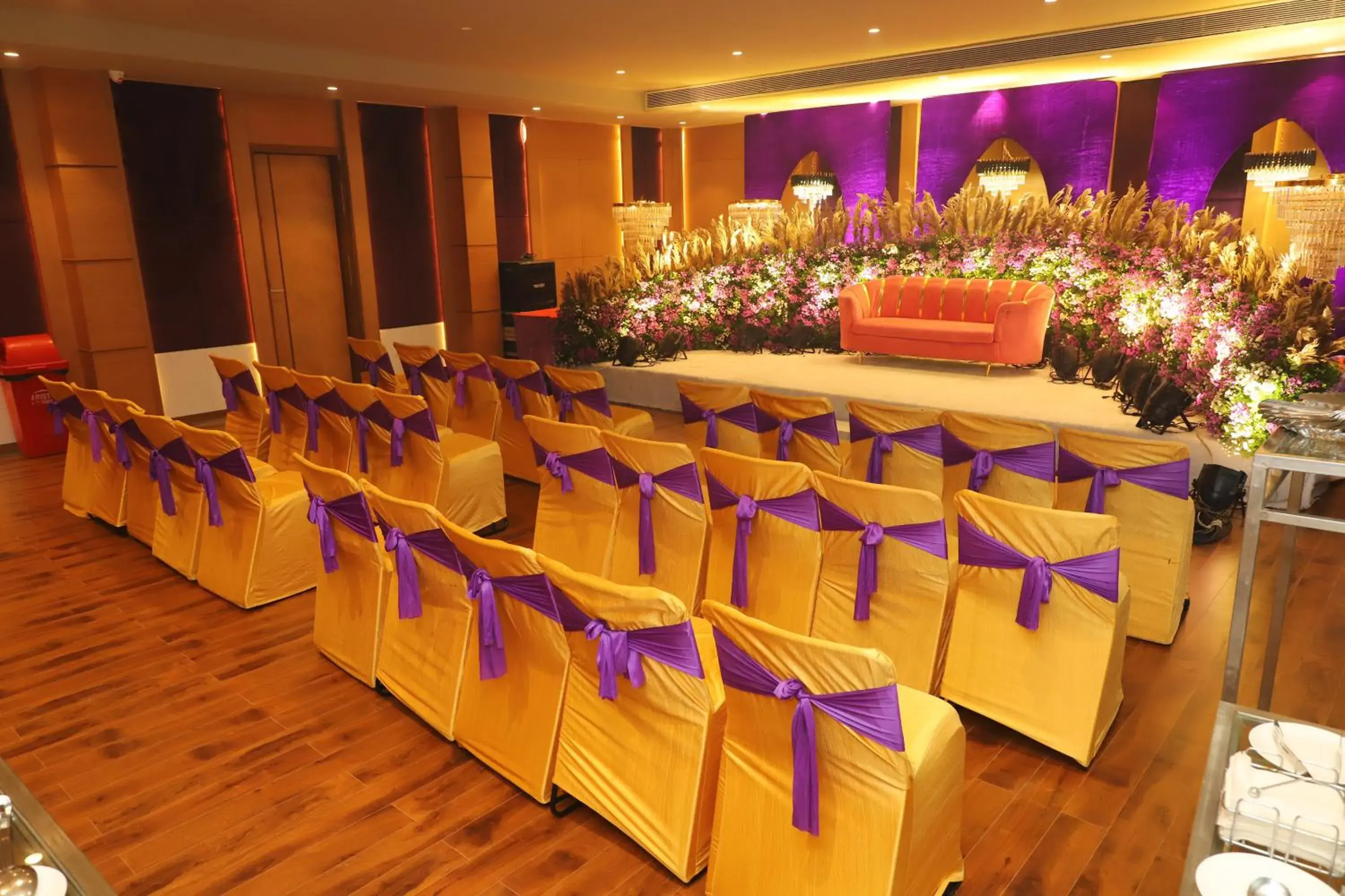 Banquet/Function facilities in Pravasa stay Vijay Nagar Banquet/Function facilities in Pravasa stay Vijay Nagar