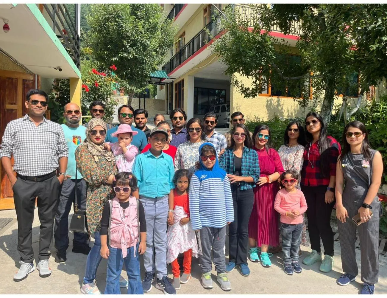 Day in Hotel Him Paradise, Manali