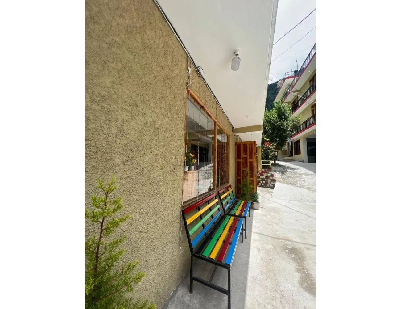 Day in Hotel Him Paradise, Manali