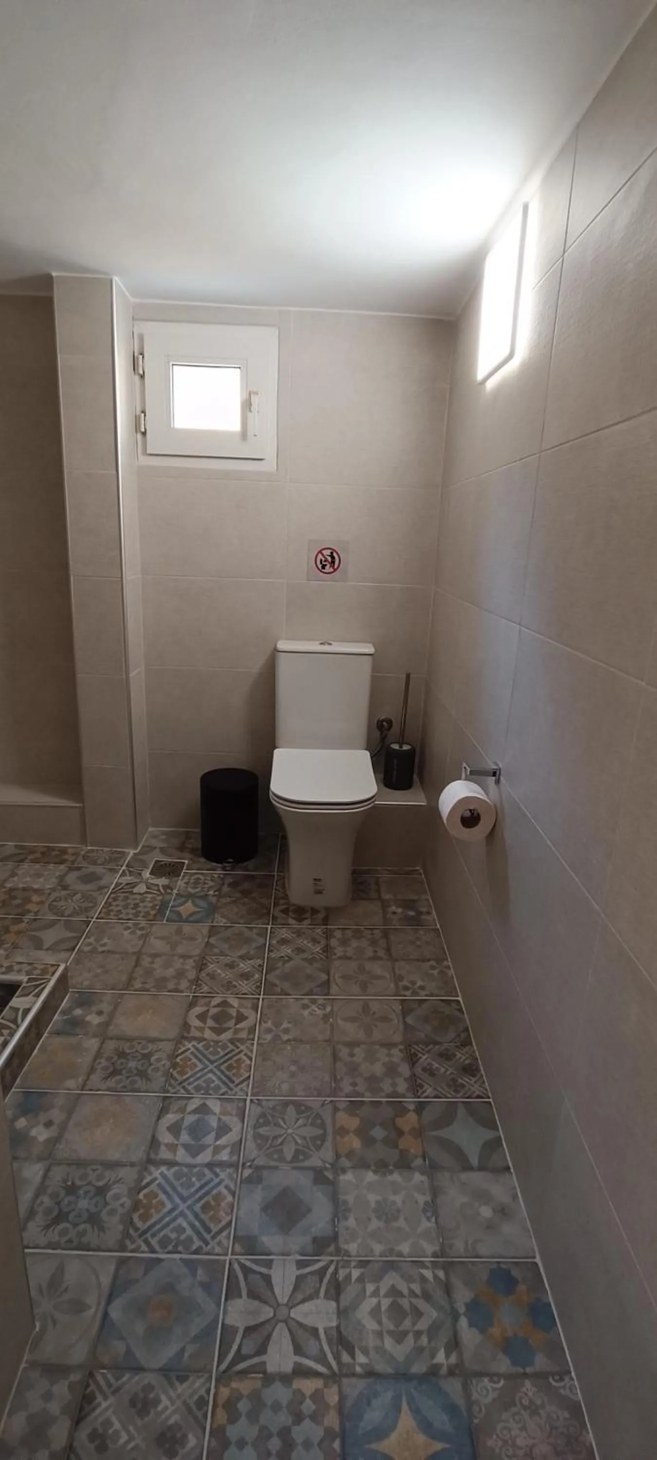 Artemis Plaza Suites