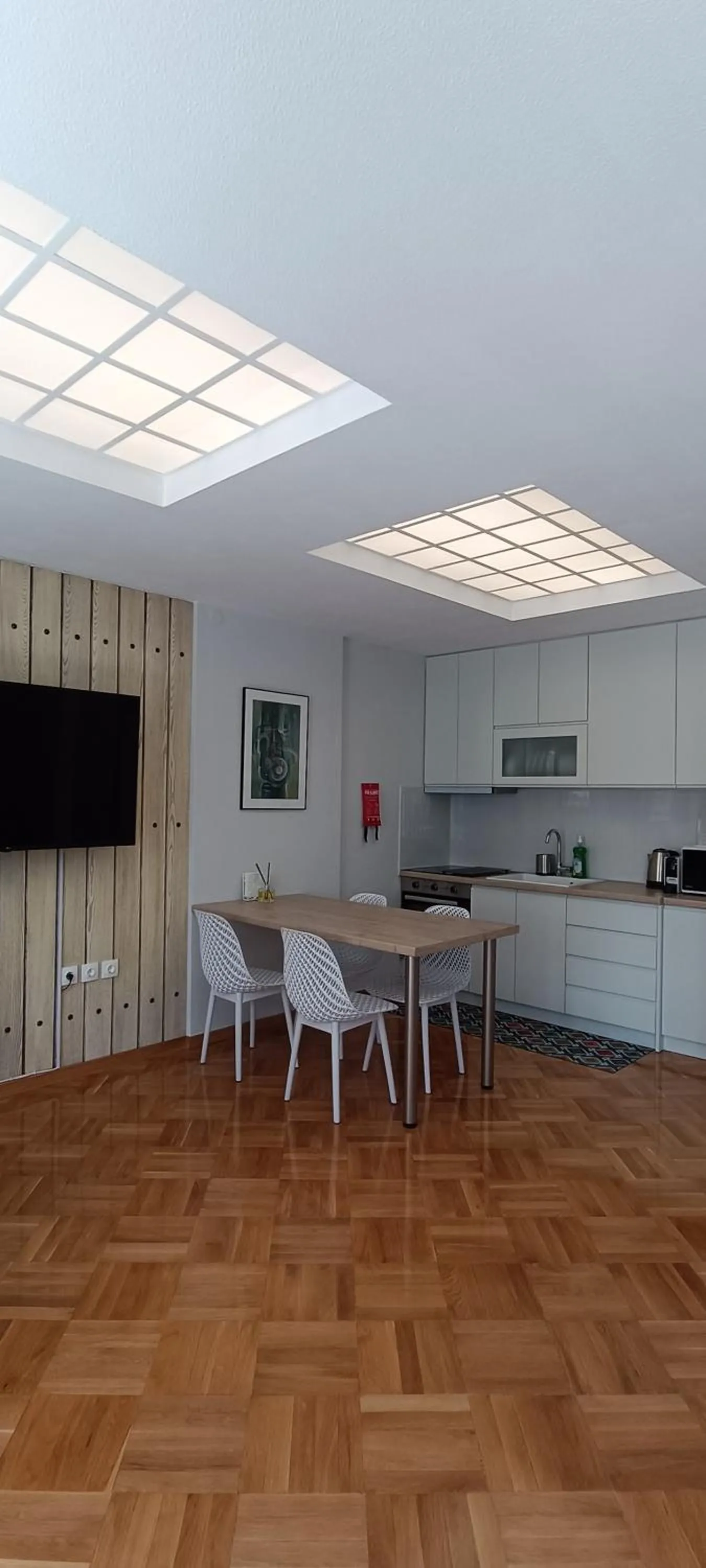 Artemis Plaza Suites