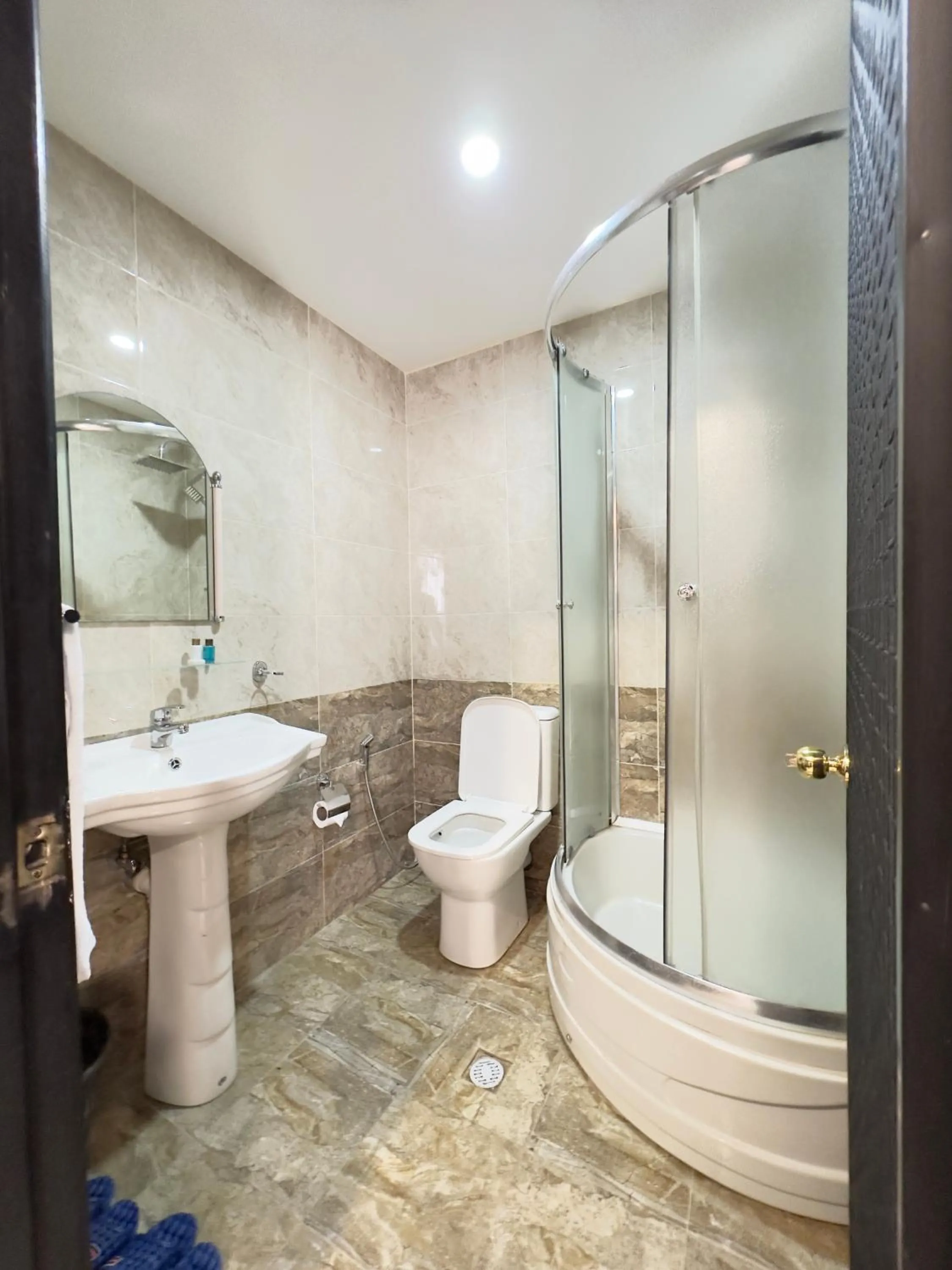 Shower in RoseMary Inn