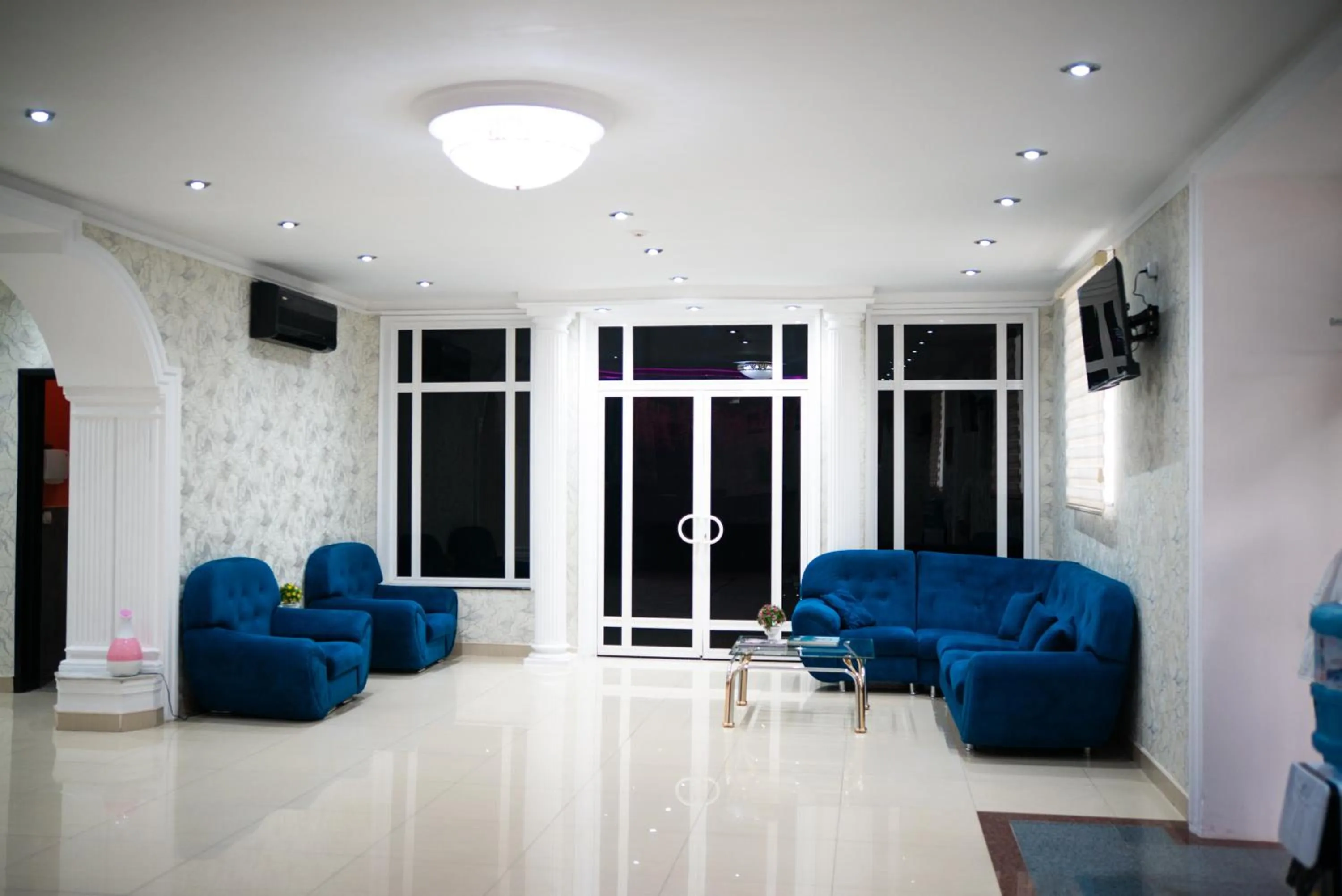 Property building in RoseMary Inn