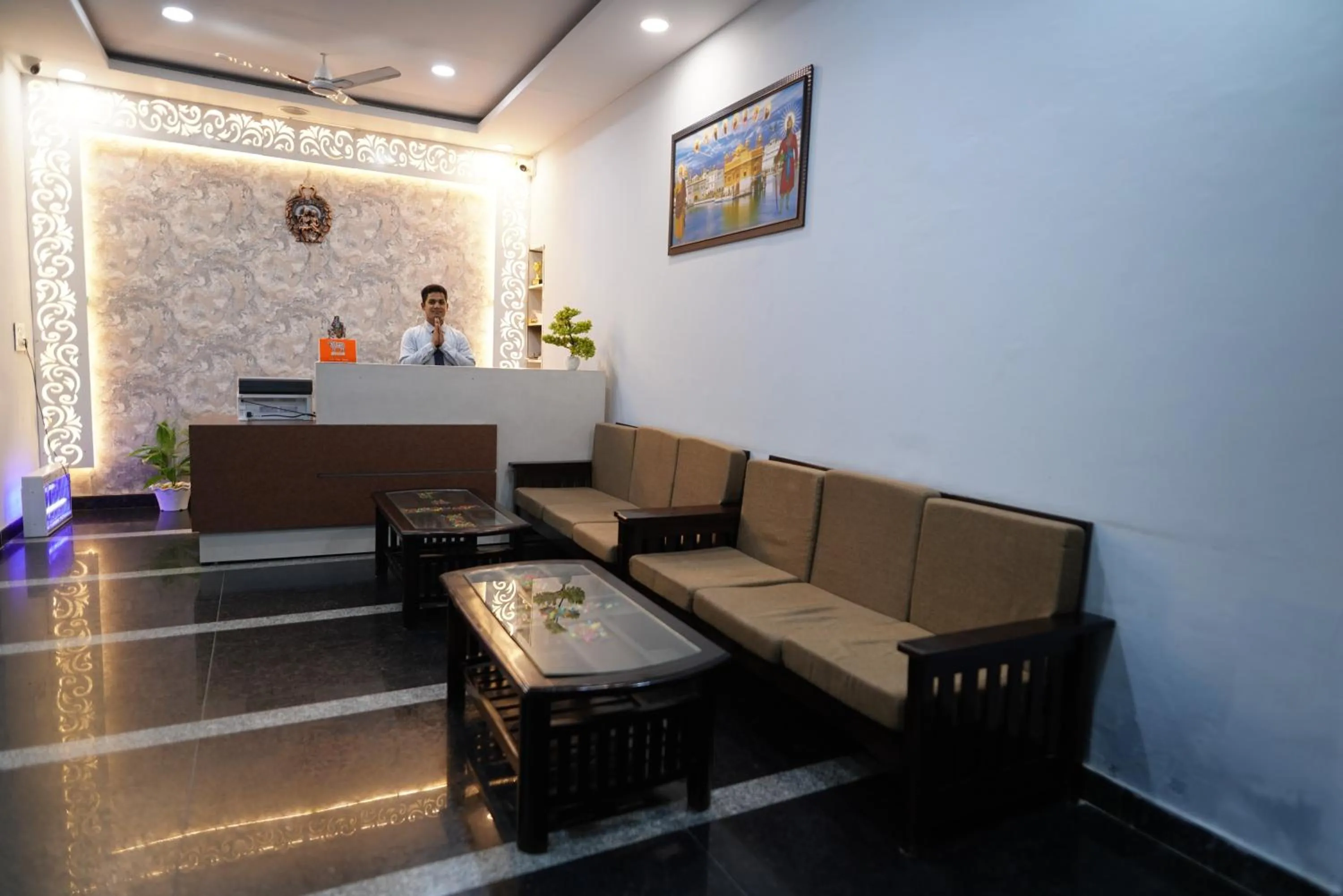 Lobby or reception in Golden Hut, Derabassi