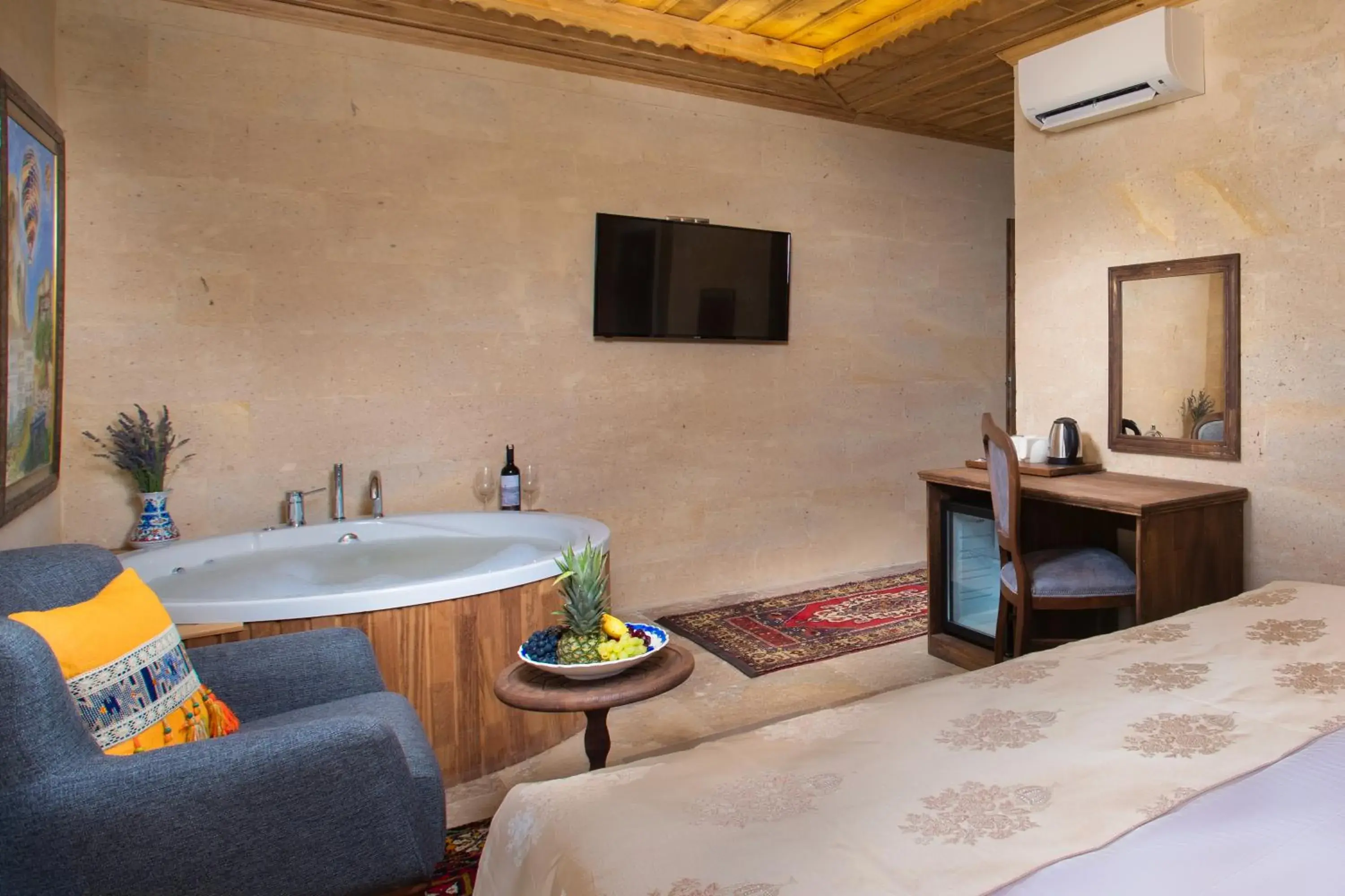 Bed in Cappadocia Pyramid Stone House Bed in Cappadocia Pyramid Stone House