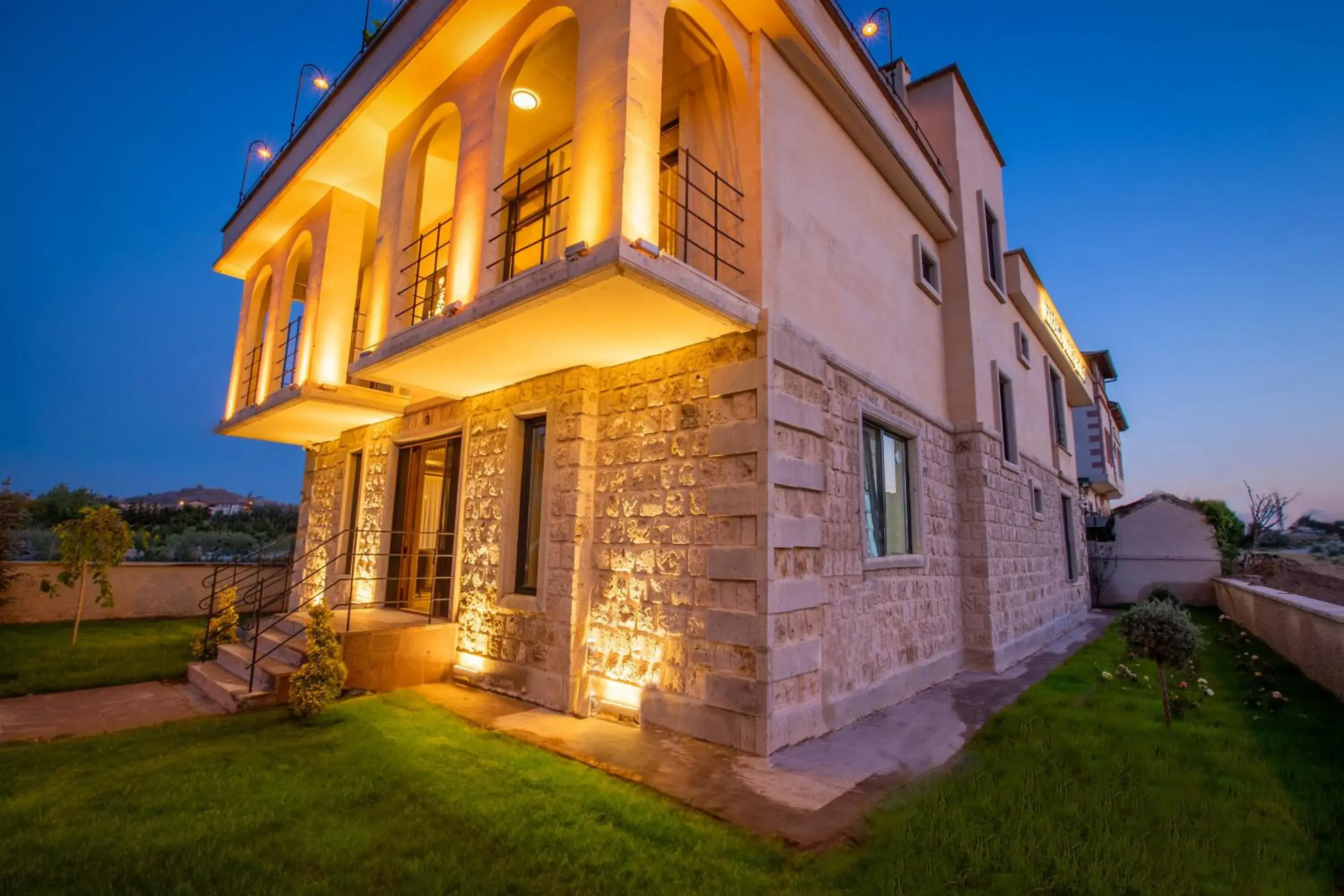 Property building in Cappadocia Pyramid Stone House Property building in Cappadocia Pyramid Stone House