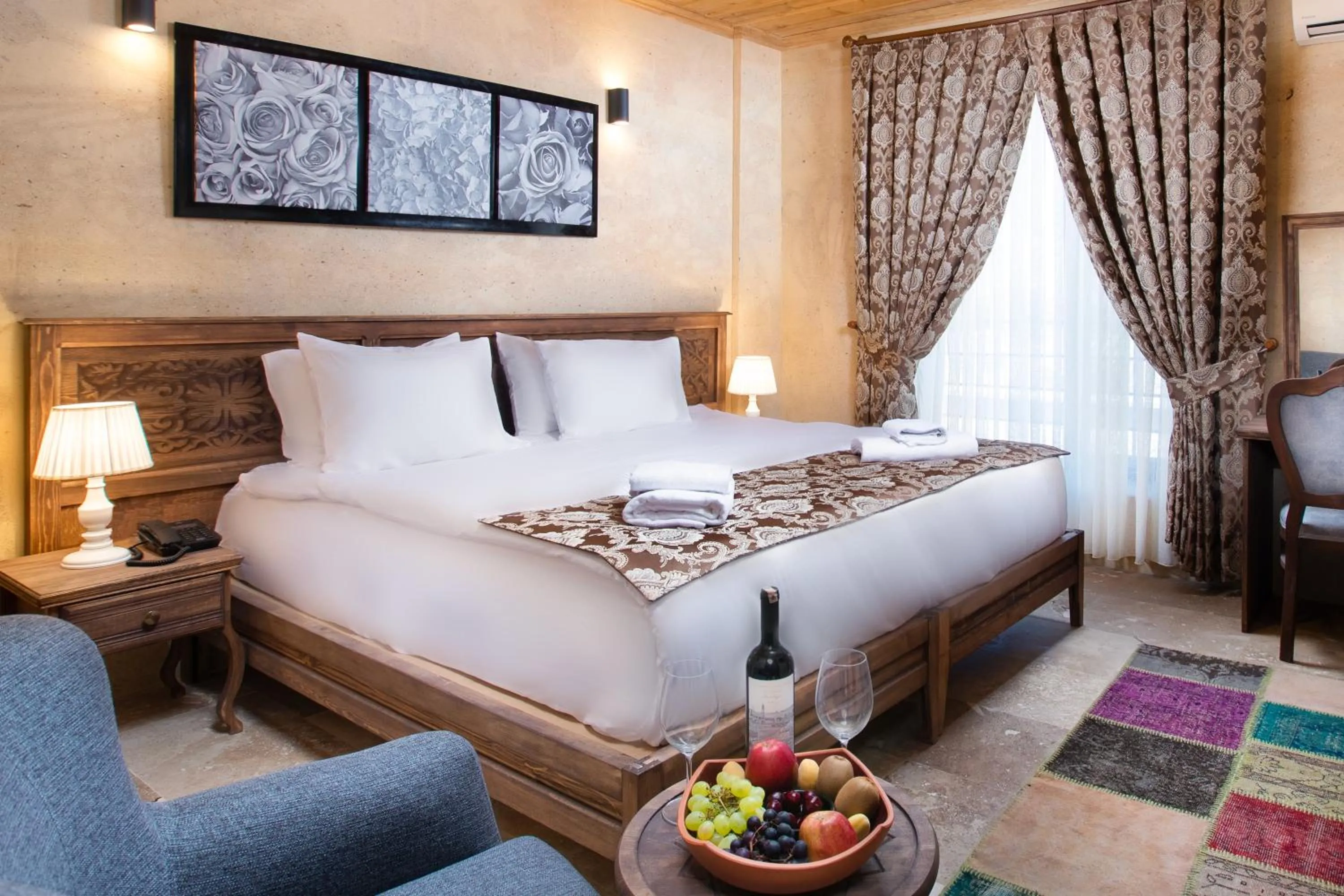 Bed in Cappadocia Pyramid Stone House