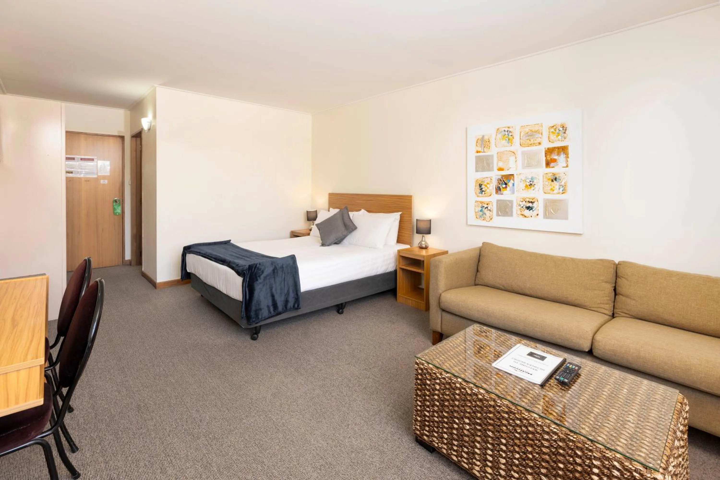 Photo of the whole room, Bed in Methven Resort