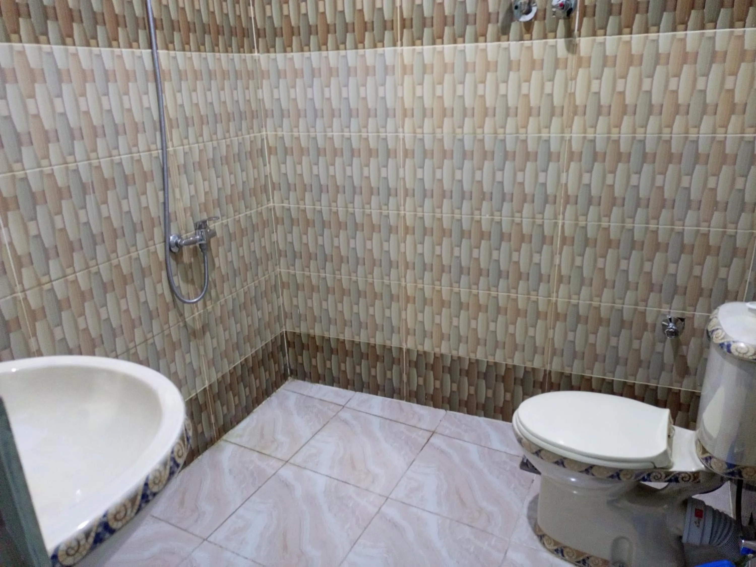 Bathroom in Bob Marley Peace hotel luxor