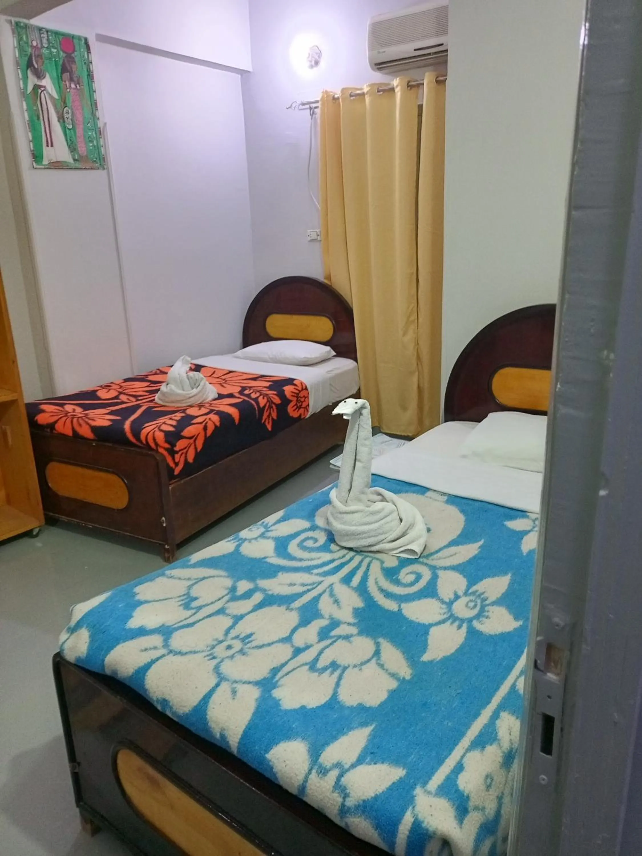 Bedroom, Bed in Bob Marley Peace hotel luxor