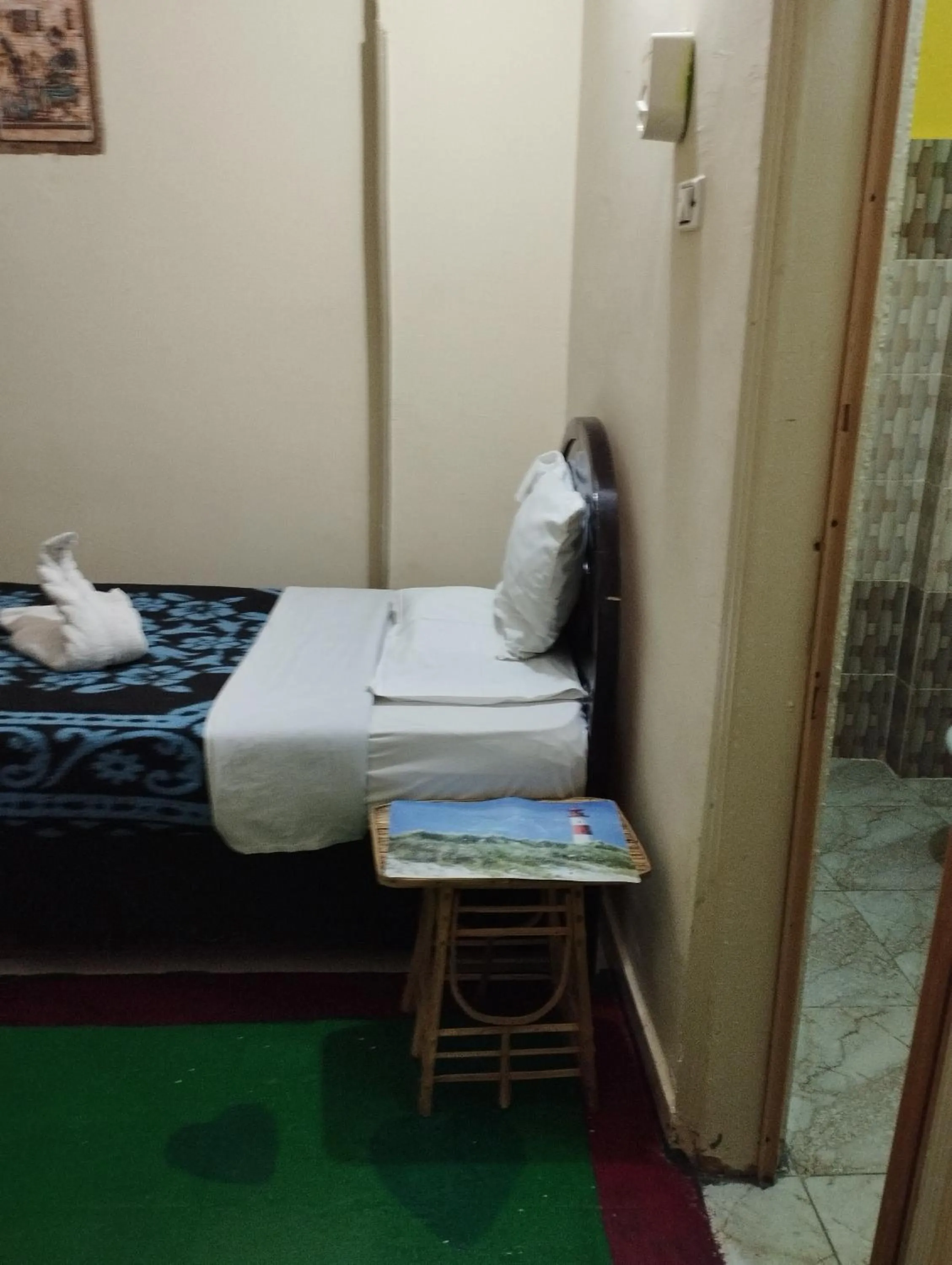 Bedroom, Bed in Bob Marley Peace hotel luxor