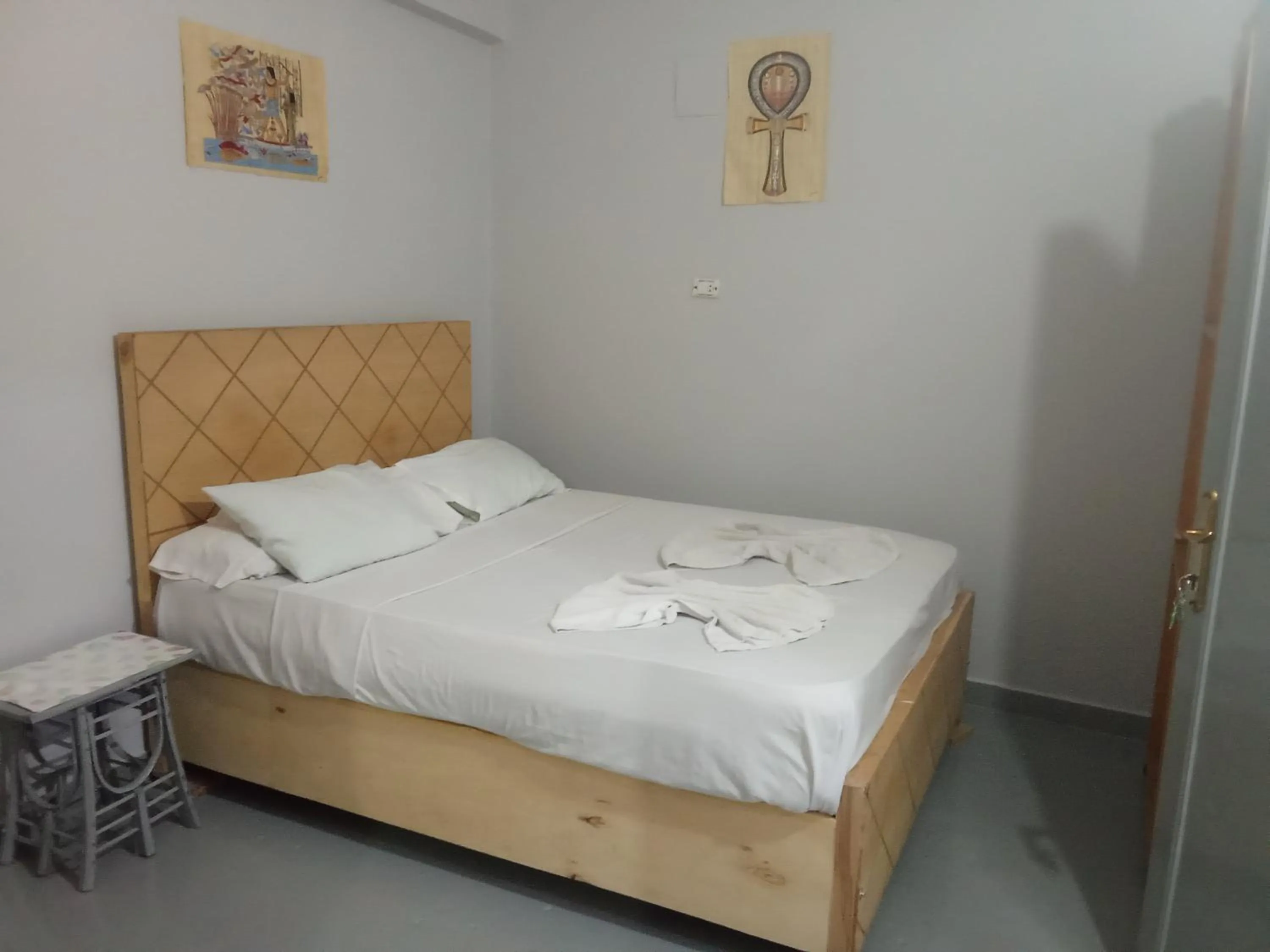 Bedroom, Bed in Bob Marley Peace hotel luxor