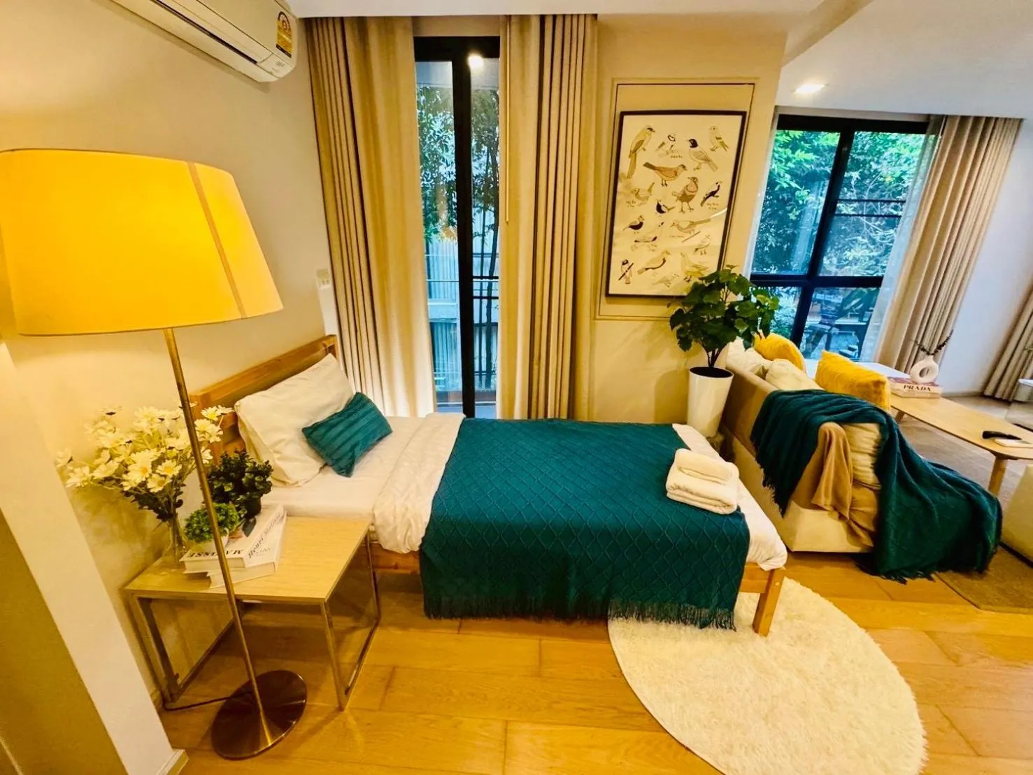 Bed in Cozy Spacious 1BR 2Bed GardenView 500m BTS Thonglo, Samitivej, SKV49, Rooftop Pool, Fast 500mbps wifi