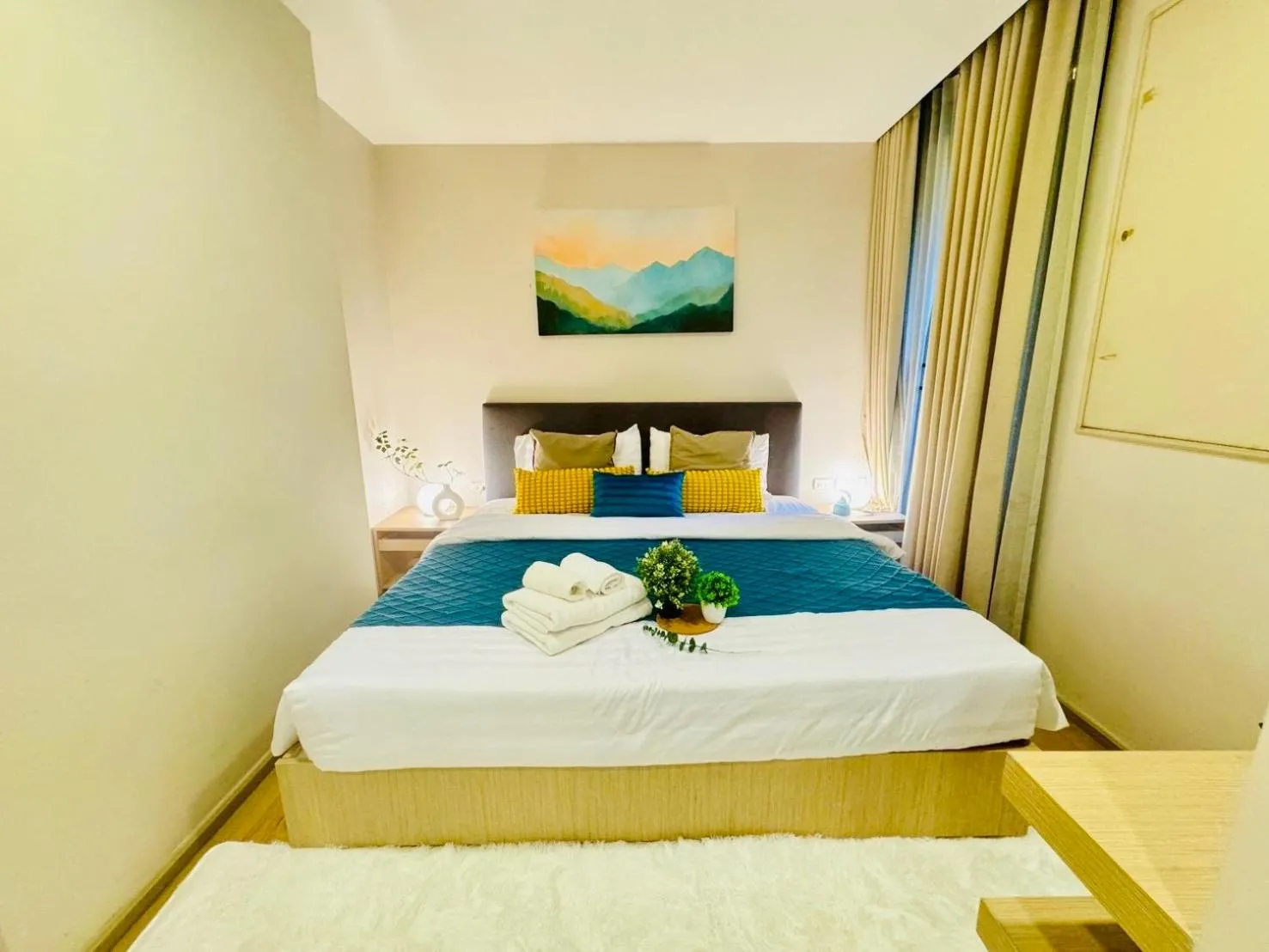 Bedroom, Bed in Cozy Spacious 1BR 2Bed GardenView 500m BTS Thonglo, Samitivej, SKV49, Rooftop Pool, Fast 500mbps wifi