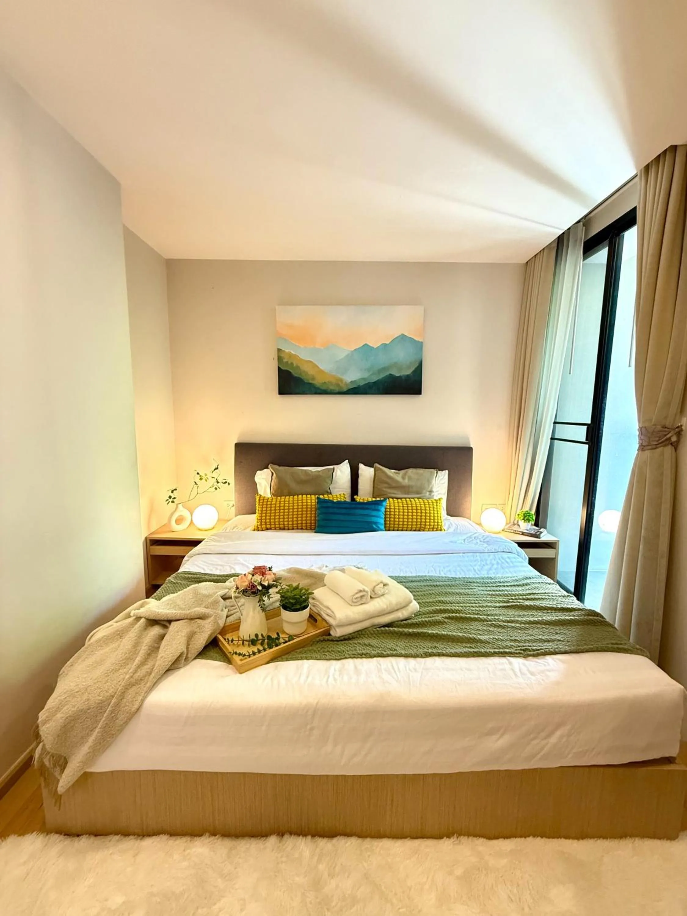 Bed in Cozy Spacious 1BR 2Bed GardenView 500m BTS Thonglo, Samitivej, SKV49, Rooftop Pool, Fast 500mbps wifi