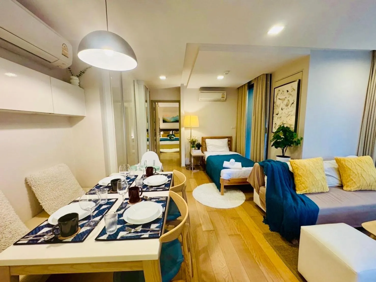 Bed in Cozy Spacious 1BR 2Bed GardenView 500m BTS Thonglo, Samitivej, SKV49, Rooftop Pool, Fast 500mbps wifi