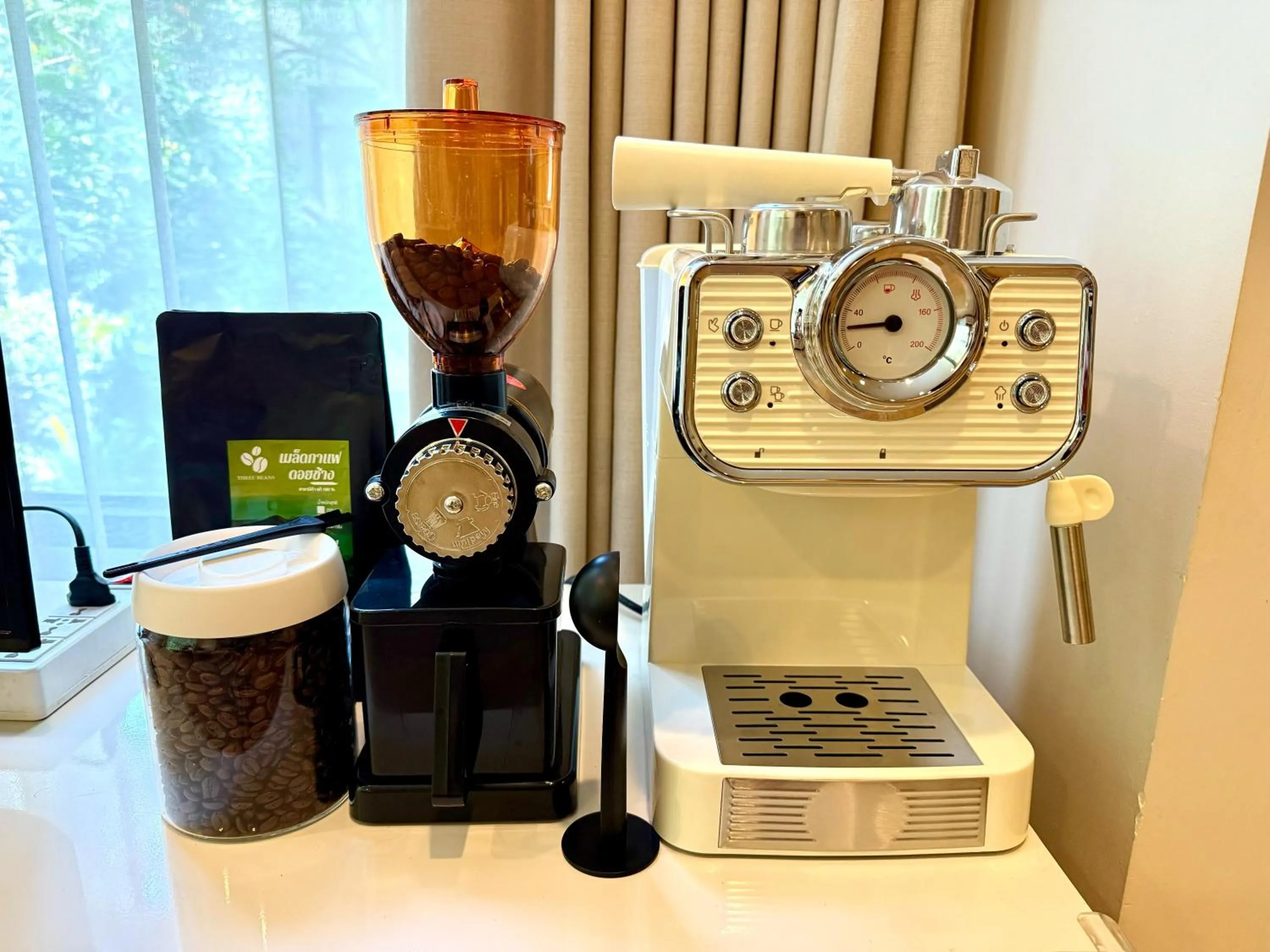 Coffee/tea facilities in Cozy Spacious 1BR 2Bed GardenView 500m BTS Thonglo, Samitivej, SKV49, Rooftop Pool, Fast 500mbps wifi