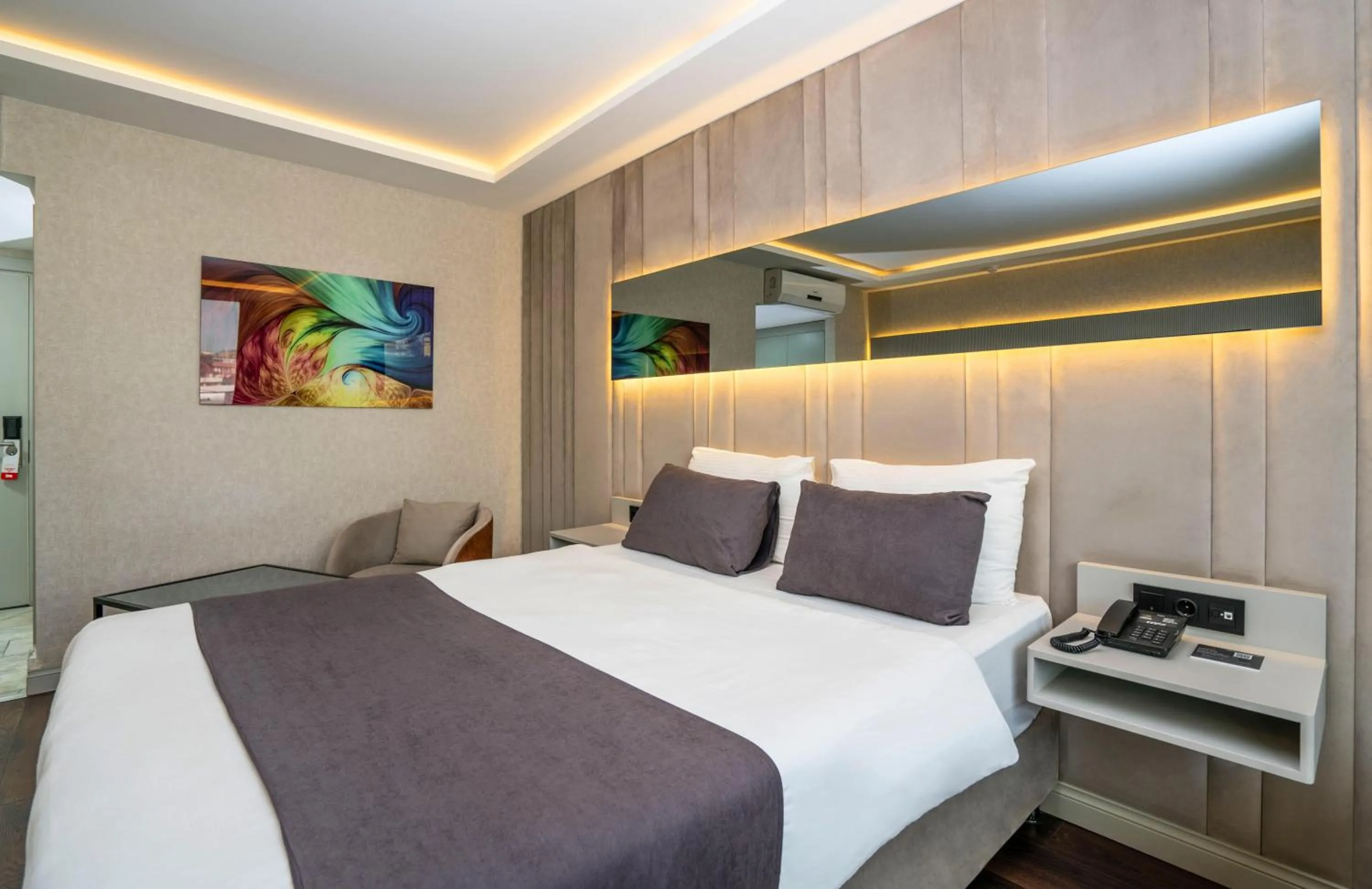 Bed in 216 Station Suite Gebze