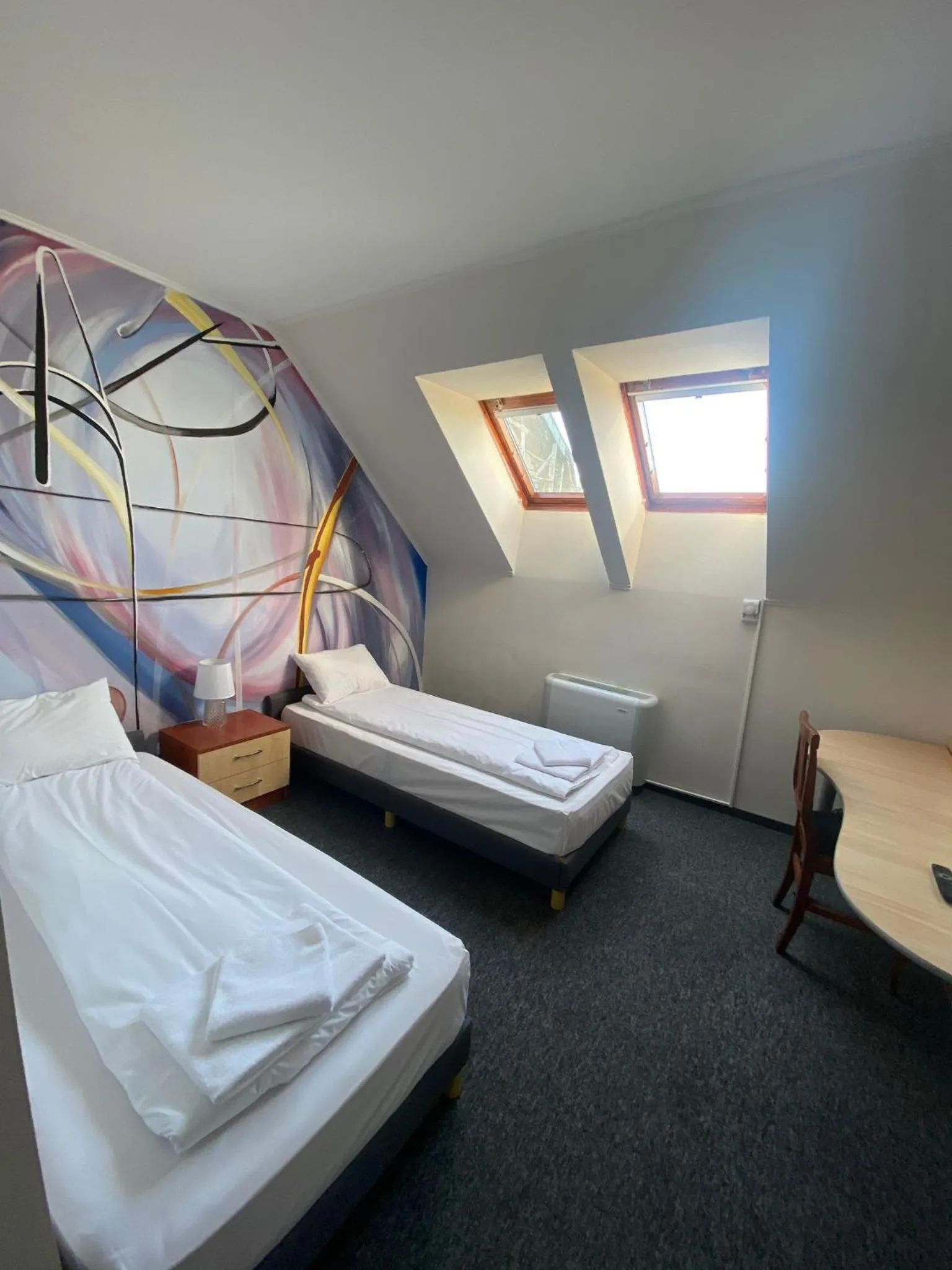 Shower, Bed in Hotel Stadion